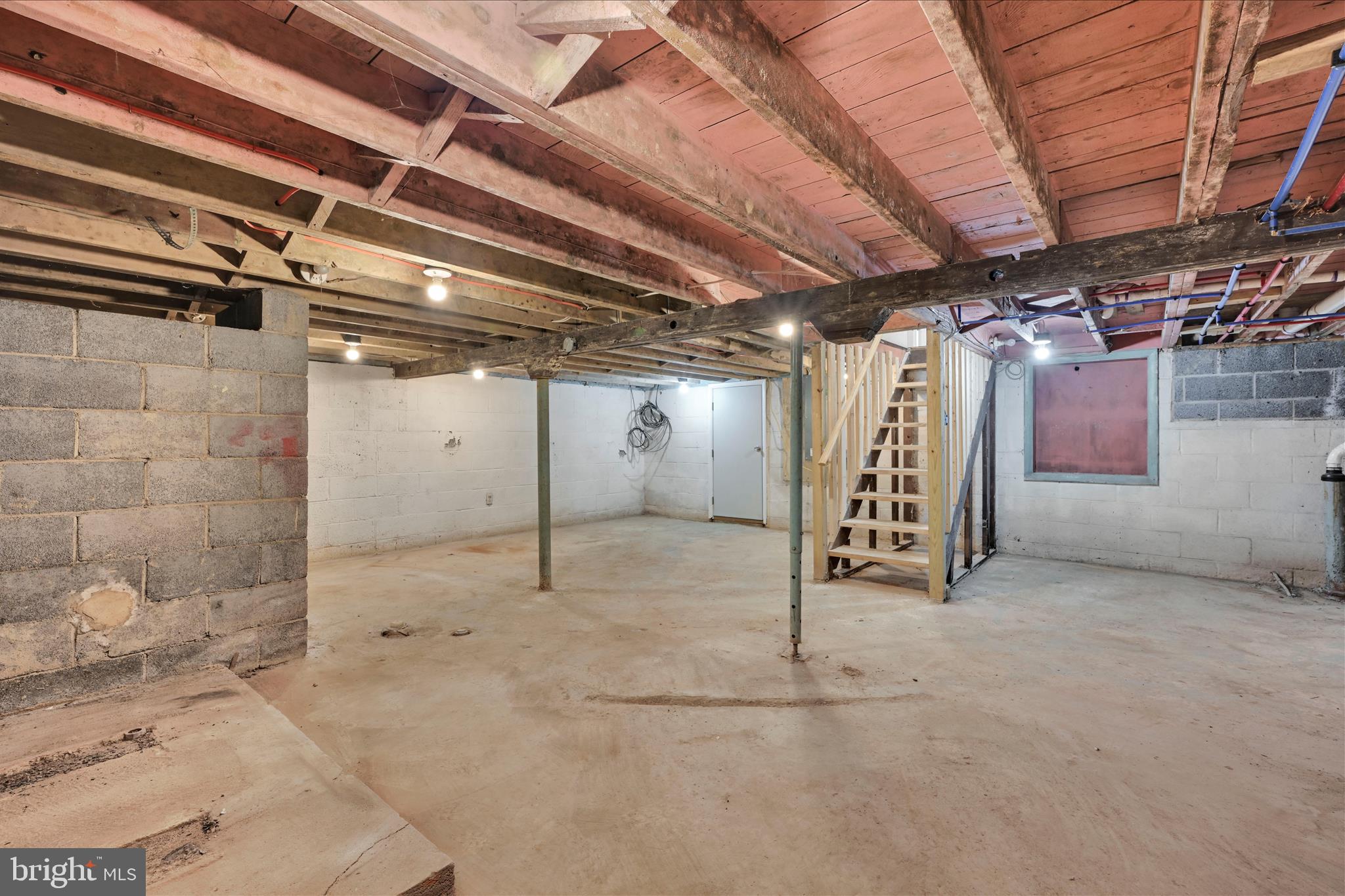 DEER LAKE - Residential