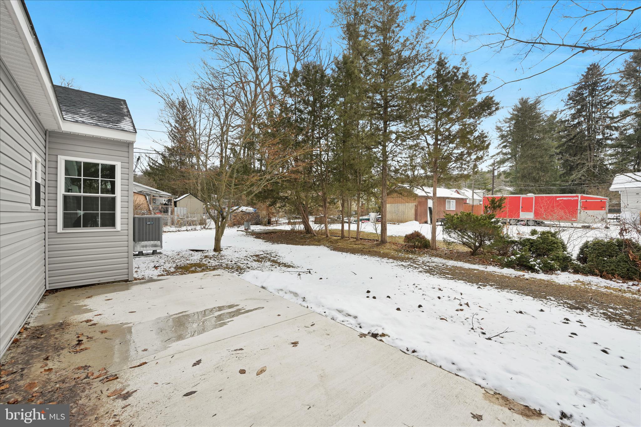 DEER LAKE - Residential