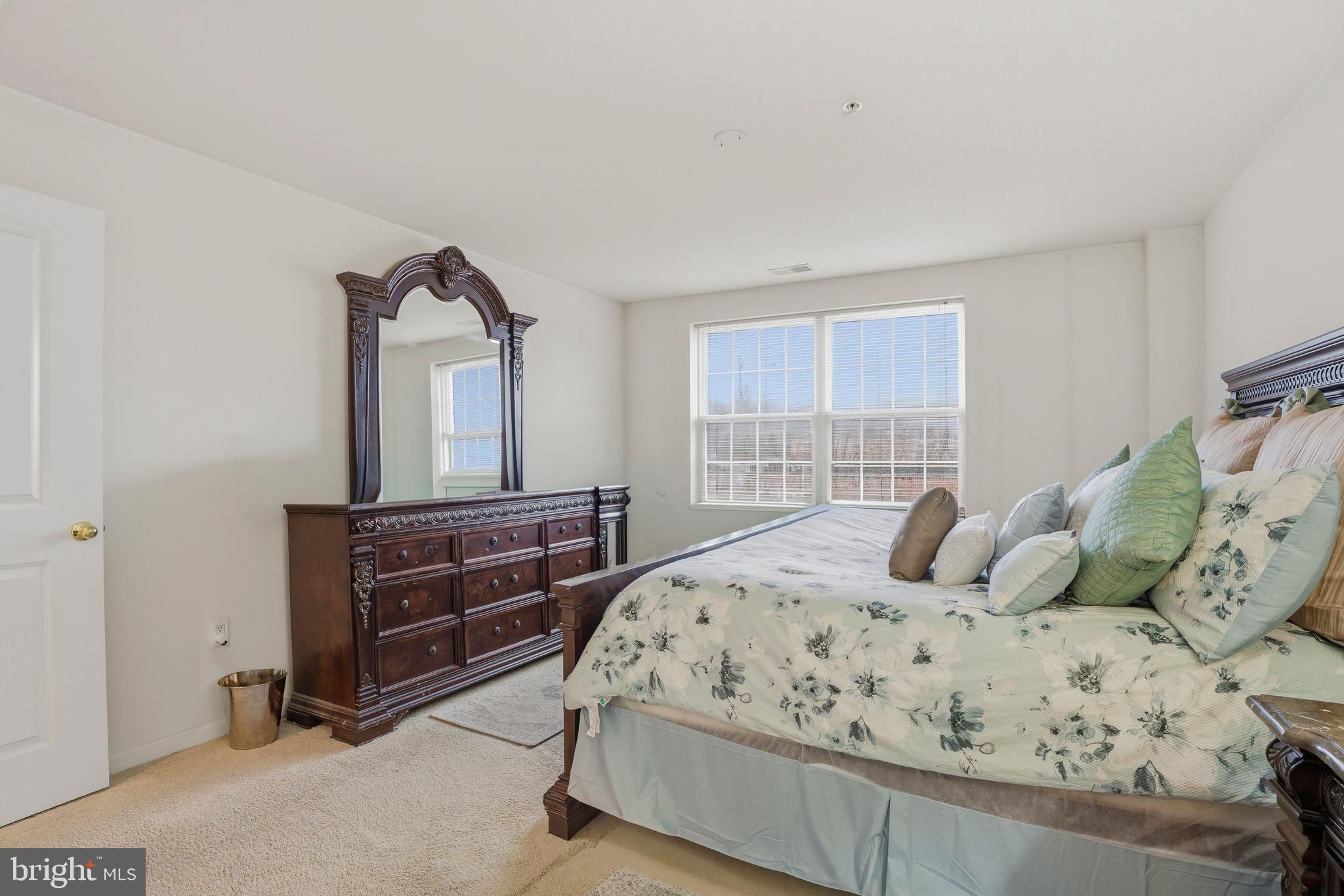 OWINGS MILLS - Residential