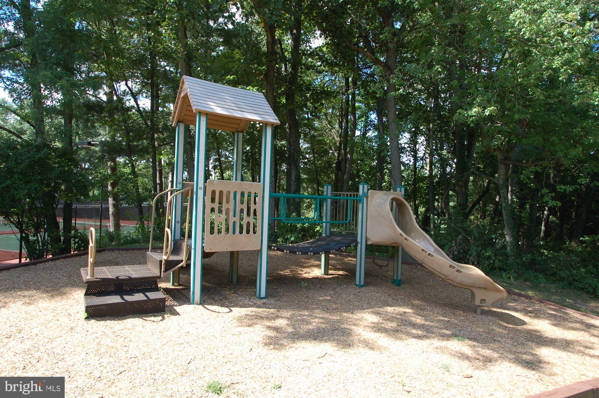 BURKE CENTRE - Residential