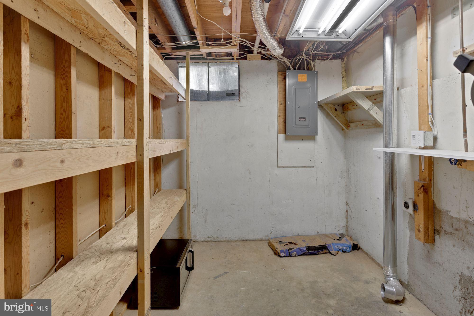 BURKE CENTRE - Residential