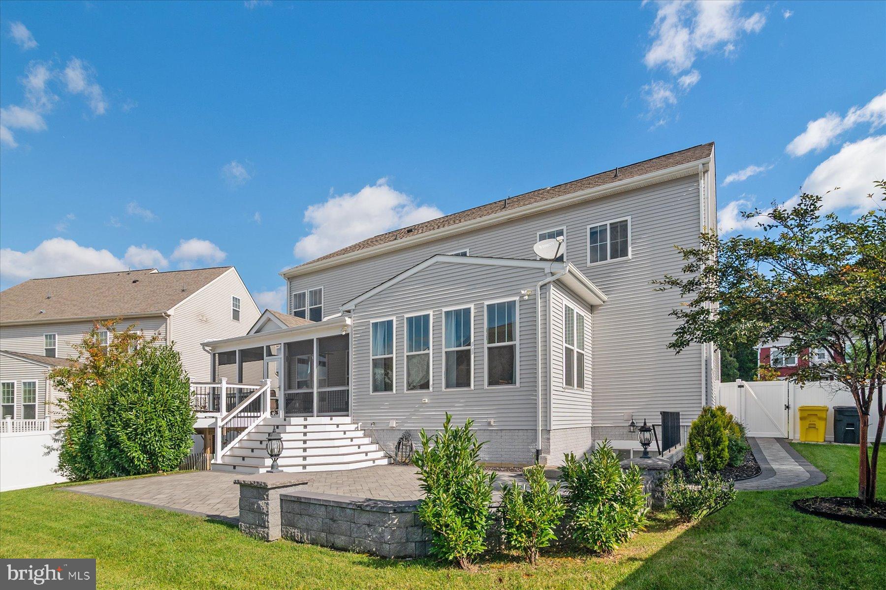 THE CASCADES AT TWO RIVERS - Residential