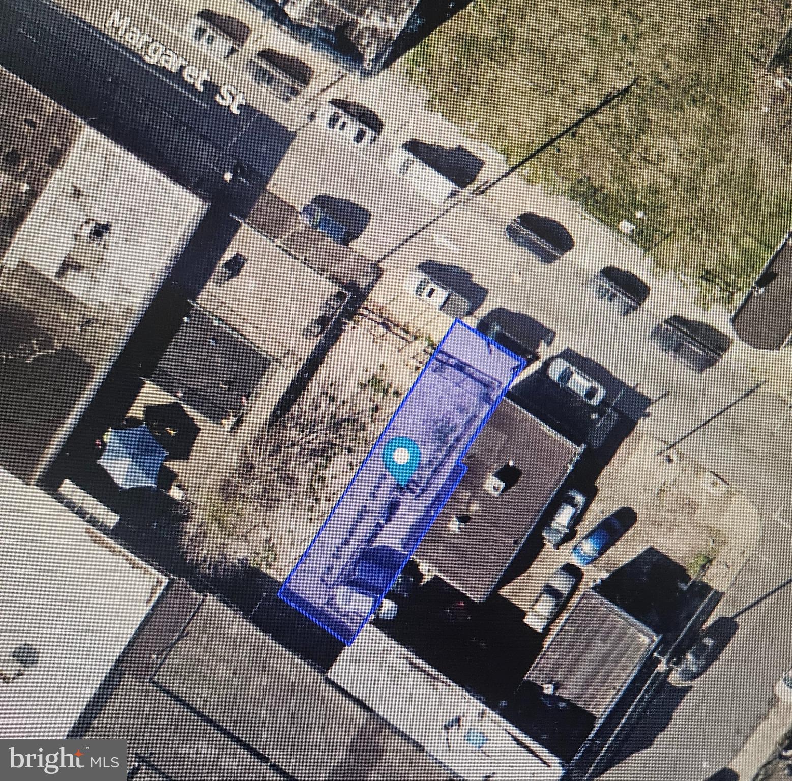 24FT front Lot located in Juniata. This lot has a lot of potential with the the RM1 Zoning.