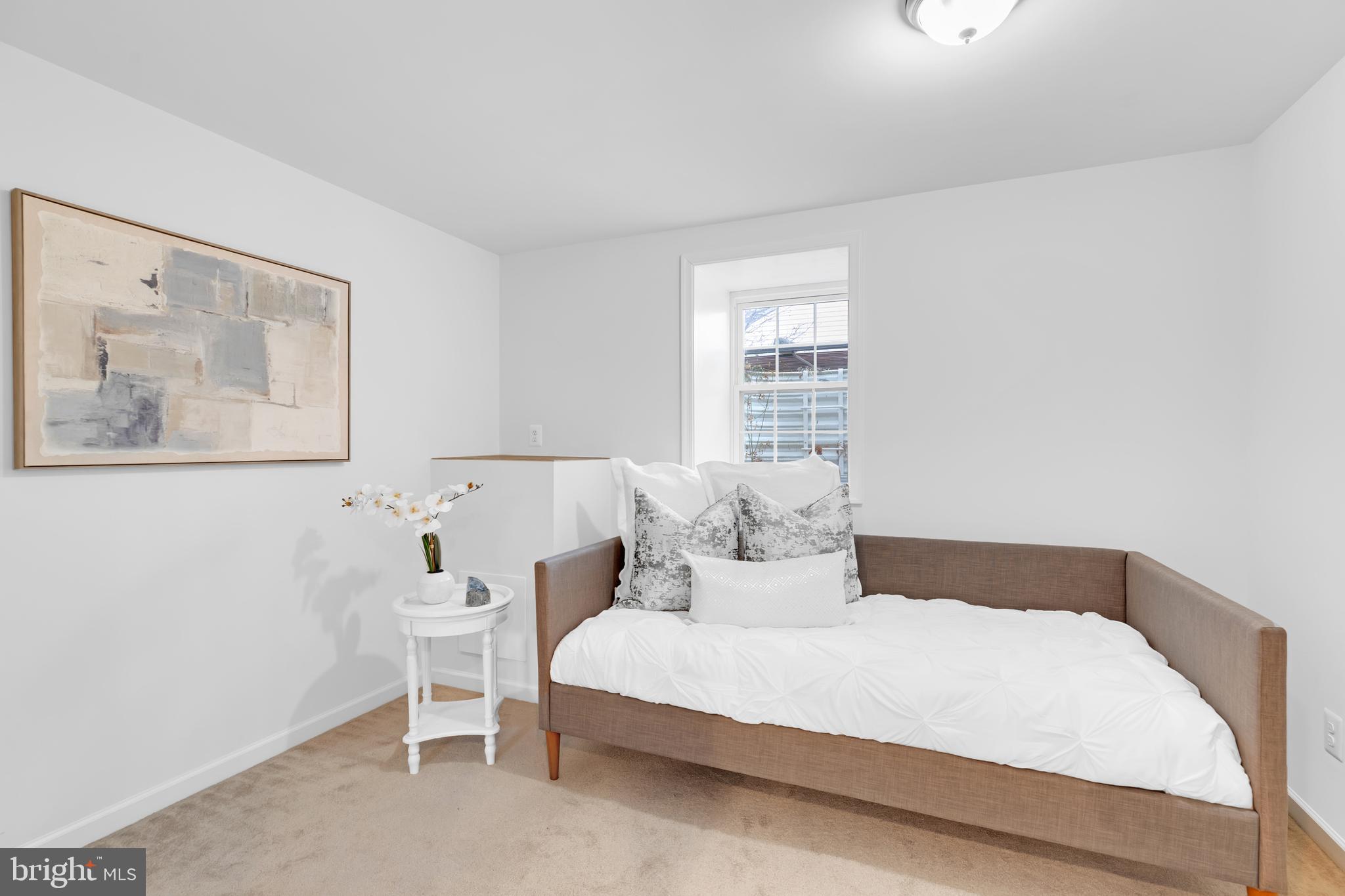 LAKE POINT ROUND HILL - Residential