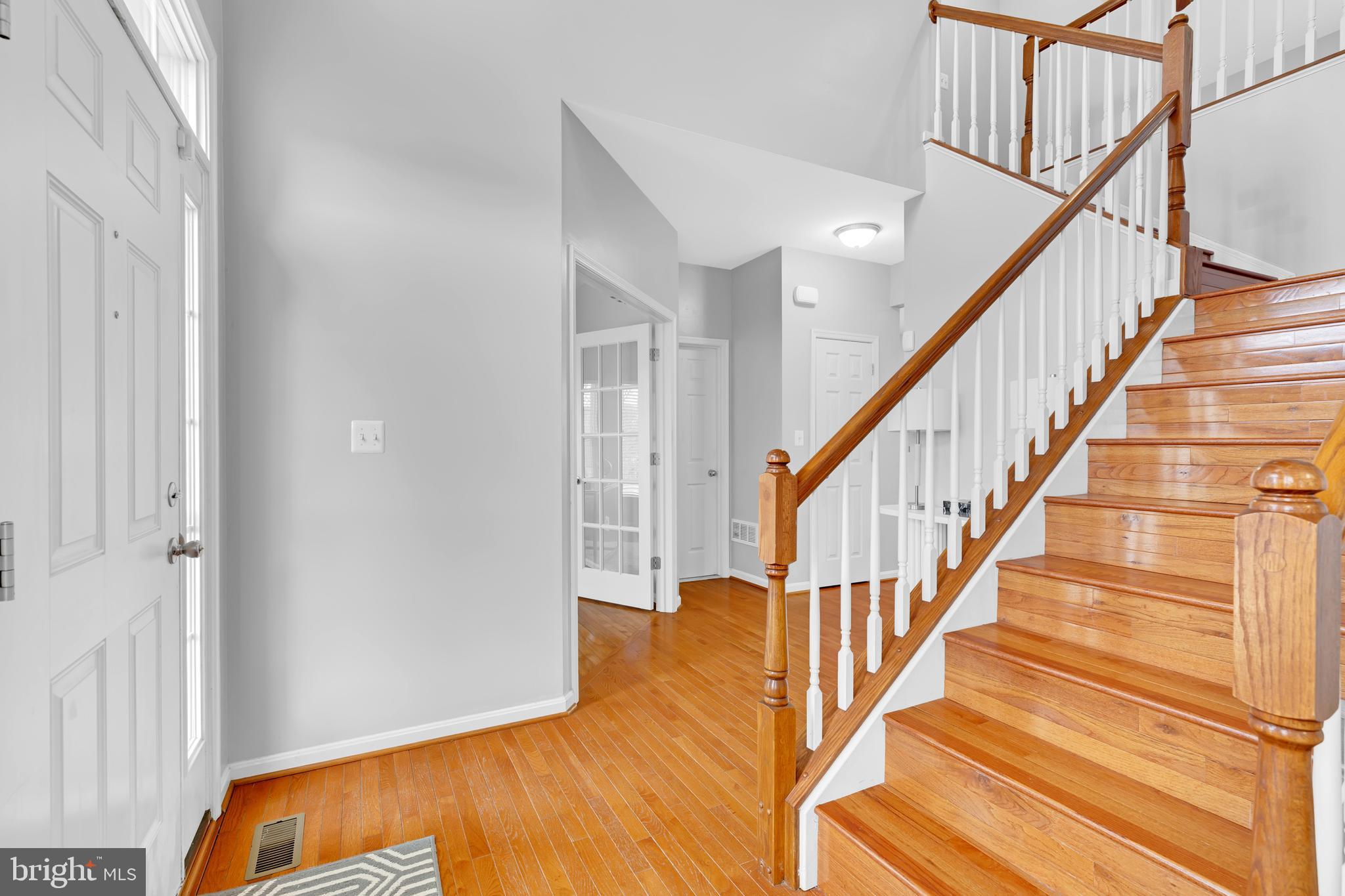 LAKE POINT ROUND HILL - Residential