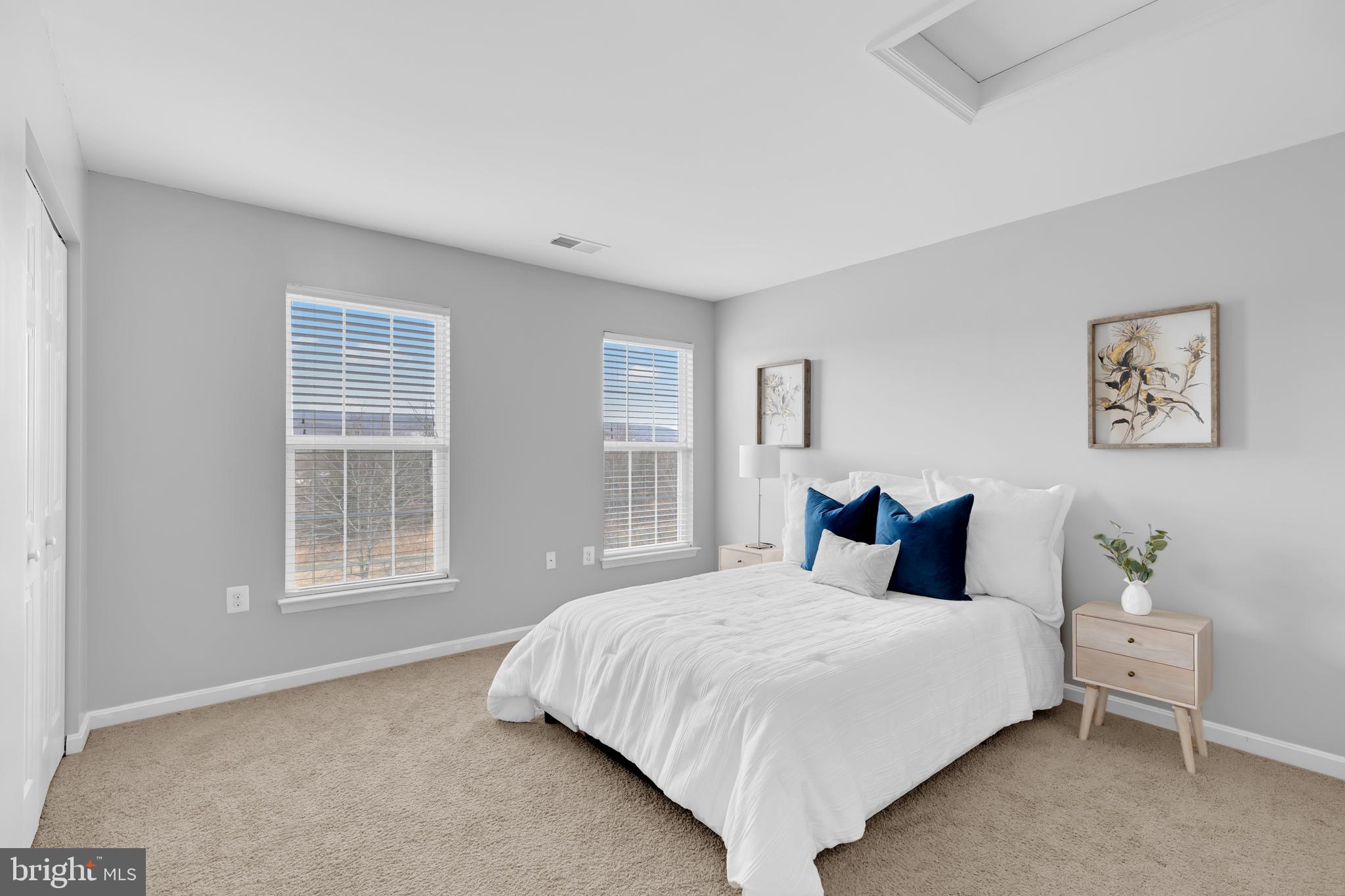 LAKE POINT ROUND HILL - Residential