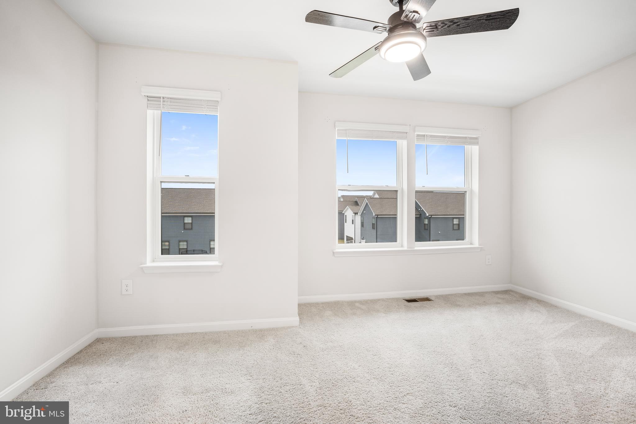 RENN QUARTER - Residential Lease