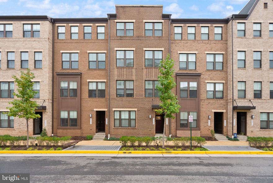 10k Price Reduction! Seller is very motivated. 
Beautifully Updated 3-Bedroom Townhome in the Sought-After Kincora Community!
Welcome to this stunning 3-bedroom, 2.5-bath townhome showcasing fresh paint throughout, gorgeous flooring, and an abundance of natural light. The gourmet kitchen features stainless steel appliances, elegant cabinetry, and a spacious layout perfect for both cooking and entertaining. Enjoy your morning coffee or unwind in the evening on the cozy balcony. The home also offers the convenience of an attached garage and a bright, open floor plan designed for modern living.
Located in the beautiful and emerging Kincora development, this home provides easy access to Route 7, Route 28, and is just a short drive to Dulles Airport, shopping, dining, and entertainment. Experience a perfect blend of comfort, style, and location—this home truly has it all!