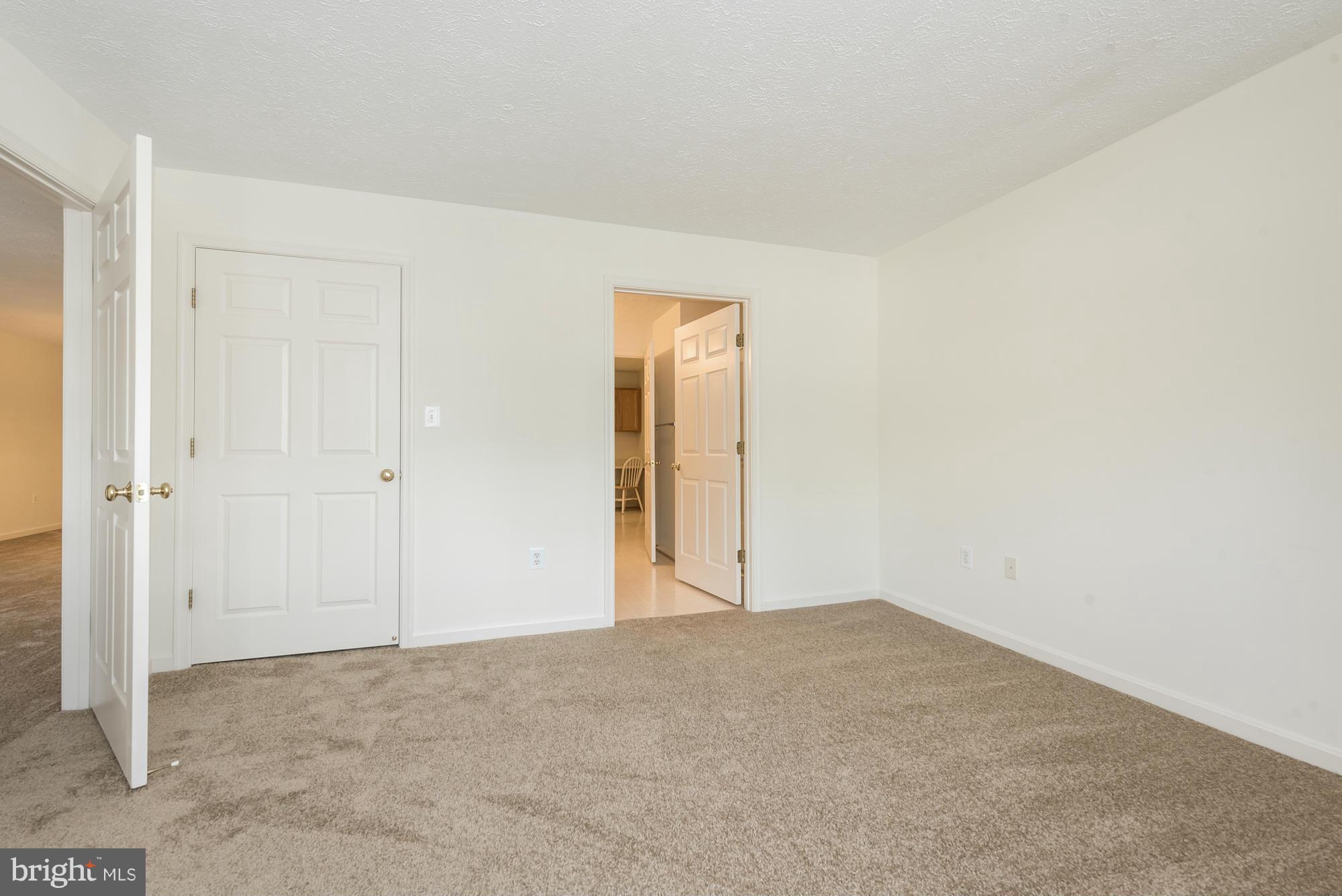 WINDGATE CONDO - Residential