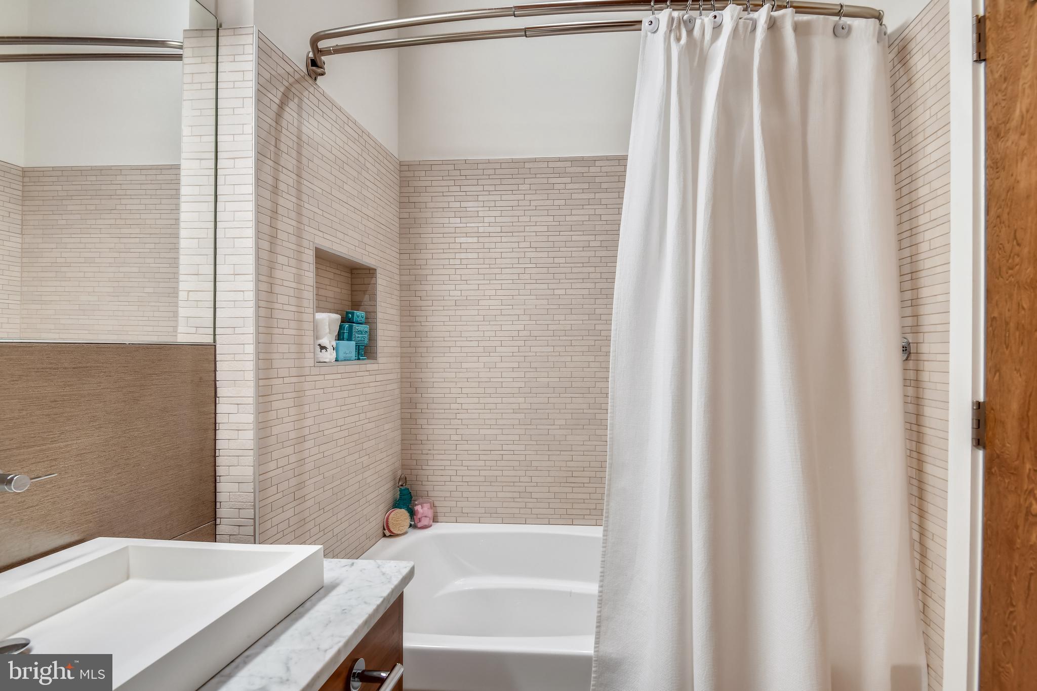 GENERAL COOPER ESTATES - Residential