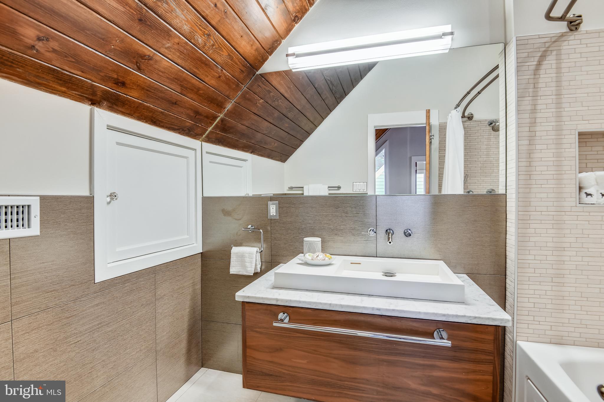 GENERAL COOPER ESTATES - Residential