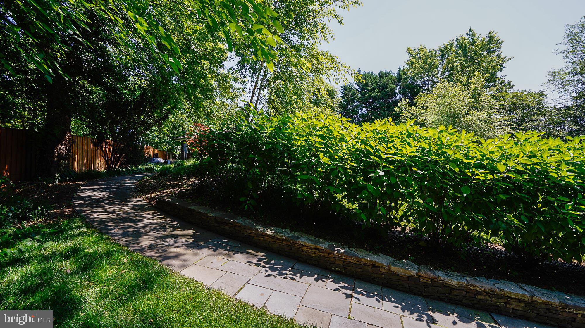 GENERAL COOPER ESTATES - Residential