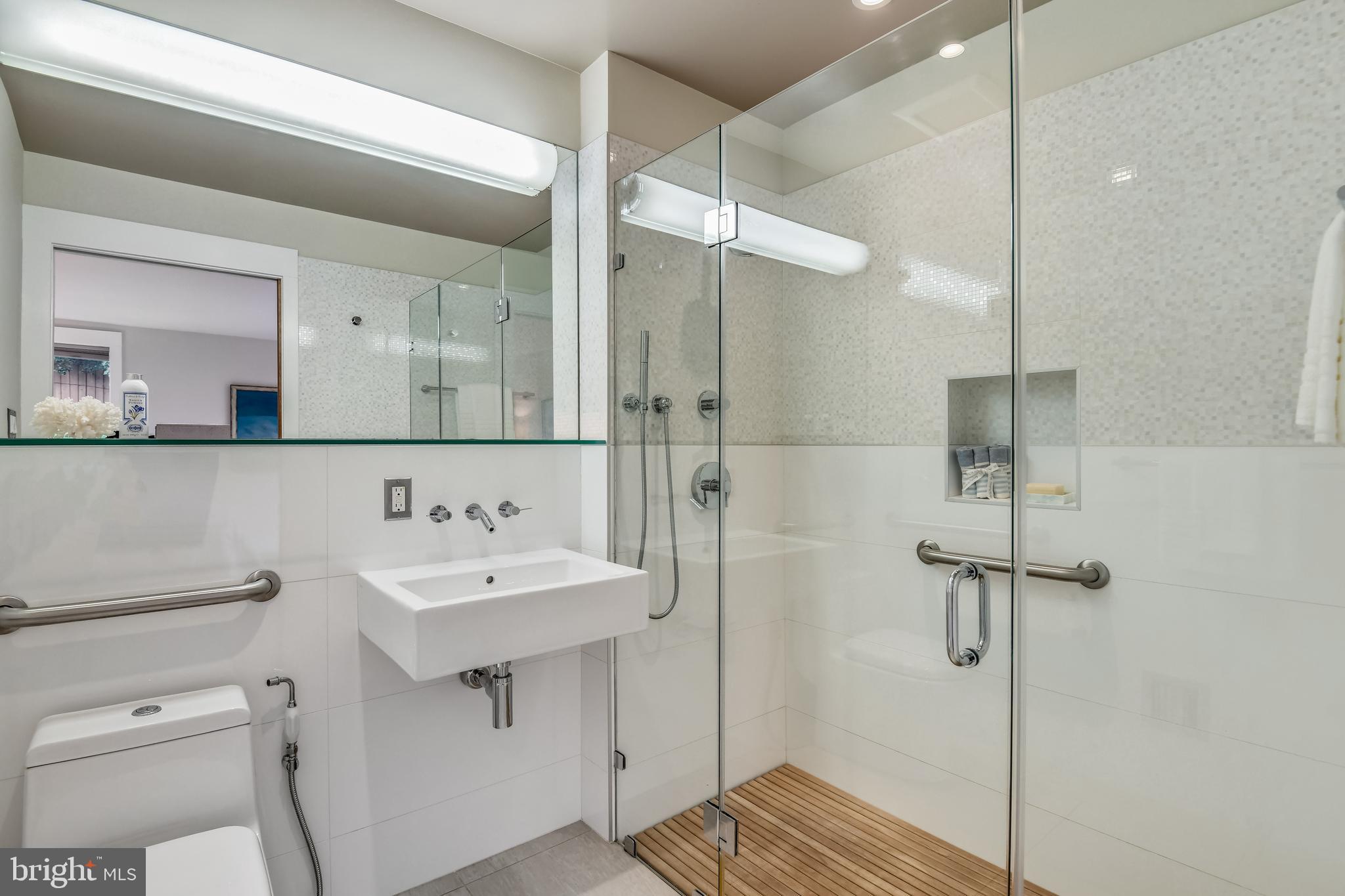 GENERAL COOPER ESTATES - Residential