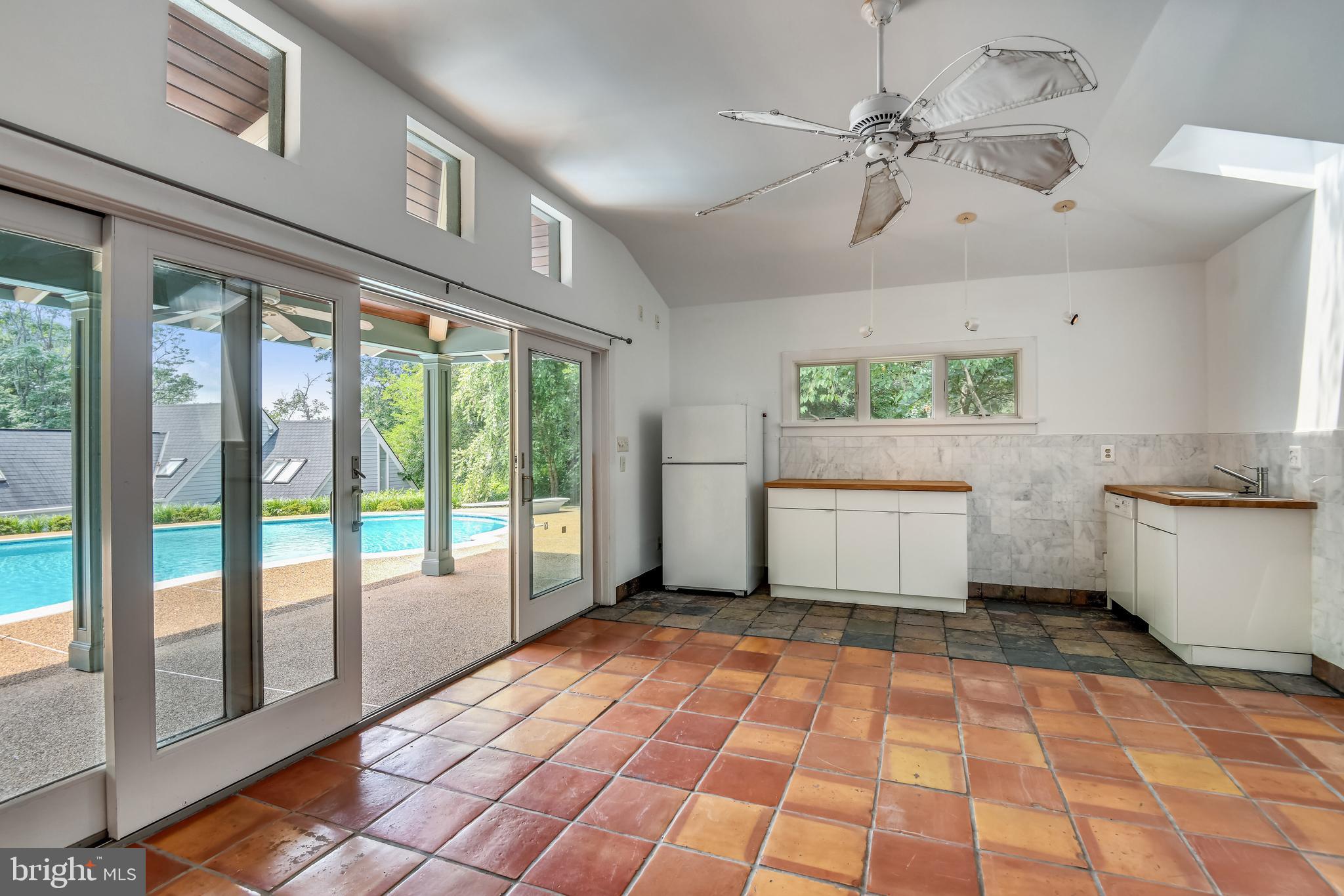 GENERAL COOPER ESTATES - Residential