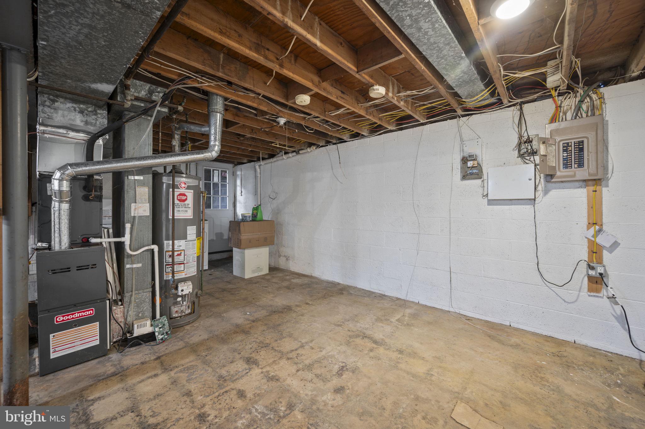 CROWN ESTATES - Residential