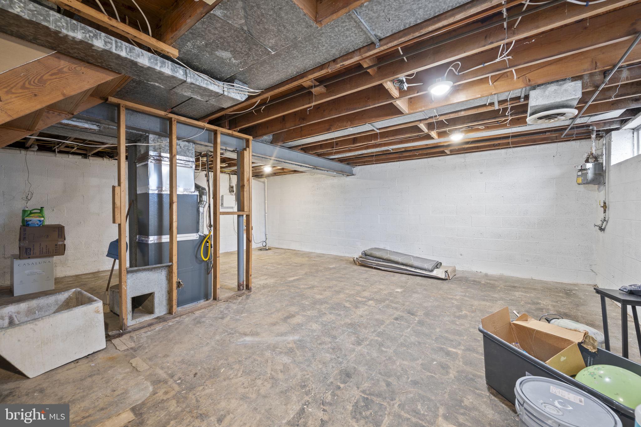 CROWN ESTATES - Residential