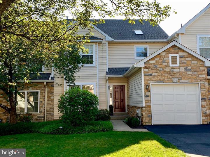 BLUE BELL CC - Residential Lease