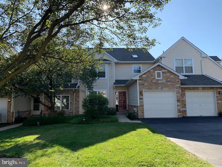 BLUE BELL CC - Residential Lease