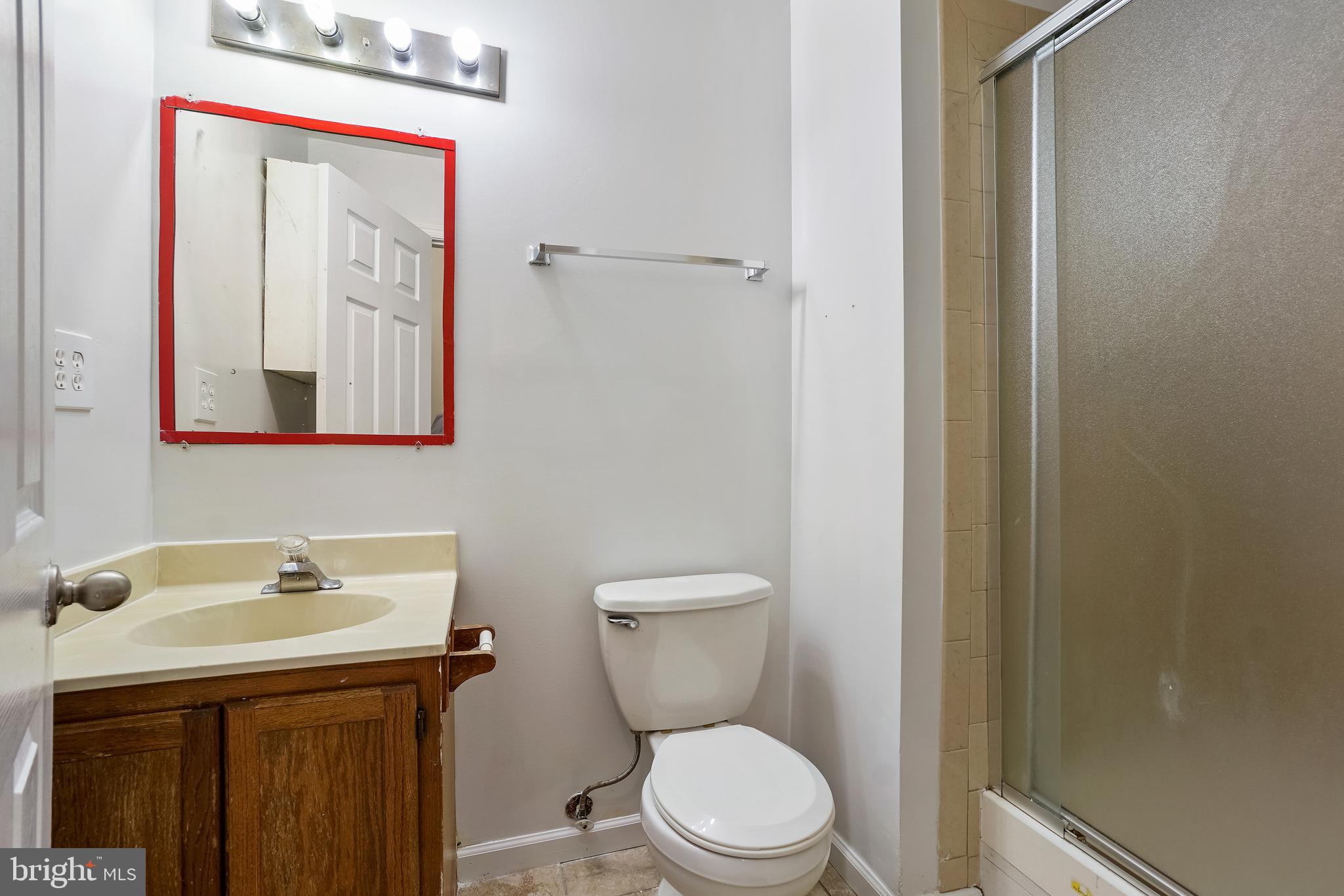 CALVERTON - Residential Lease