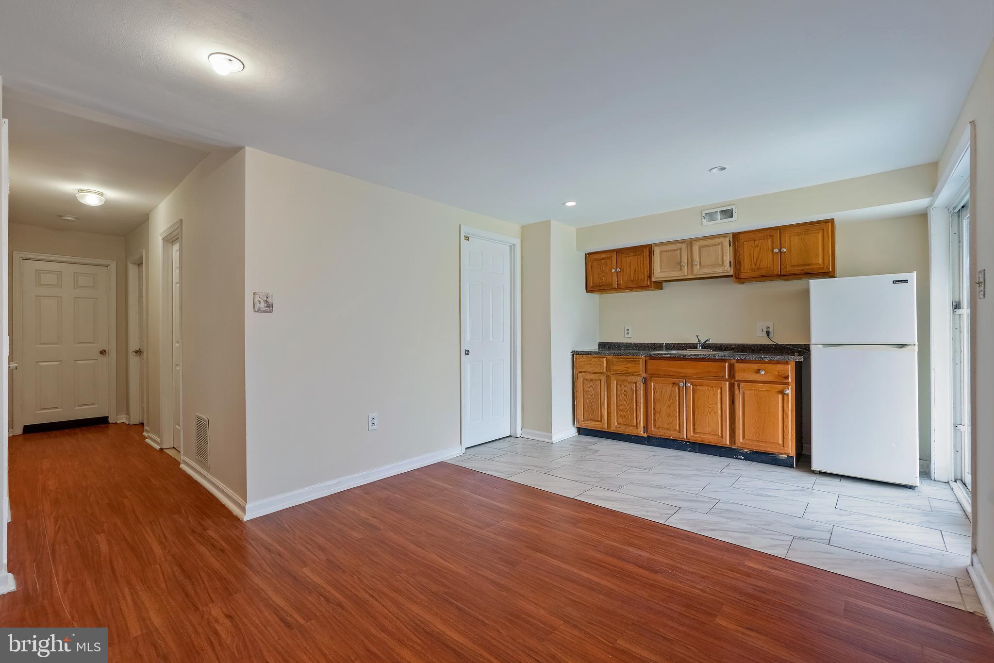 CALVERTON - Residential Lease