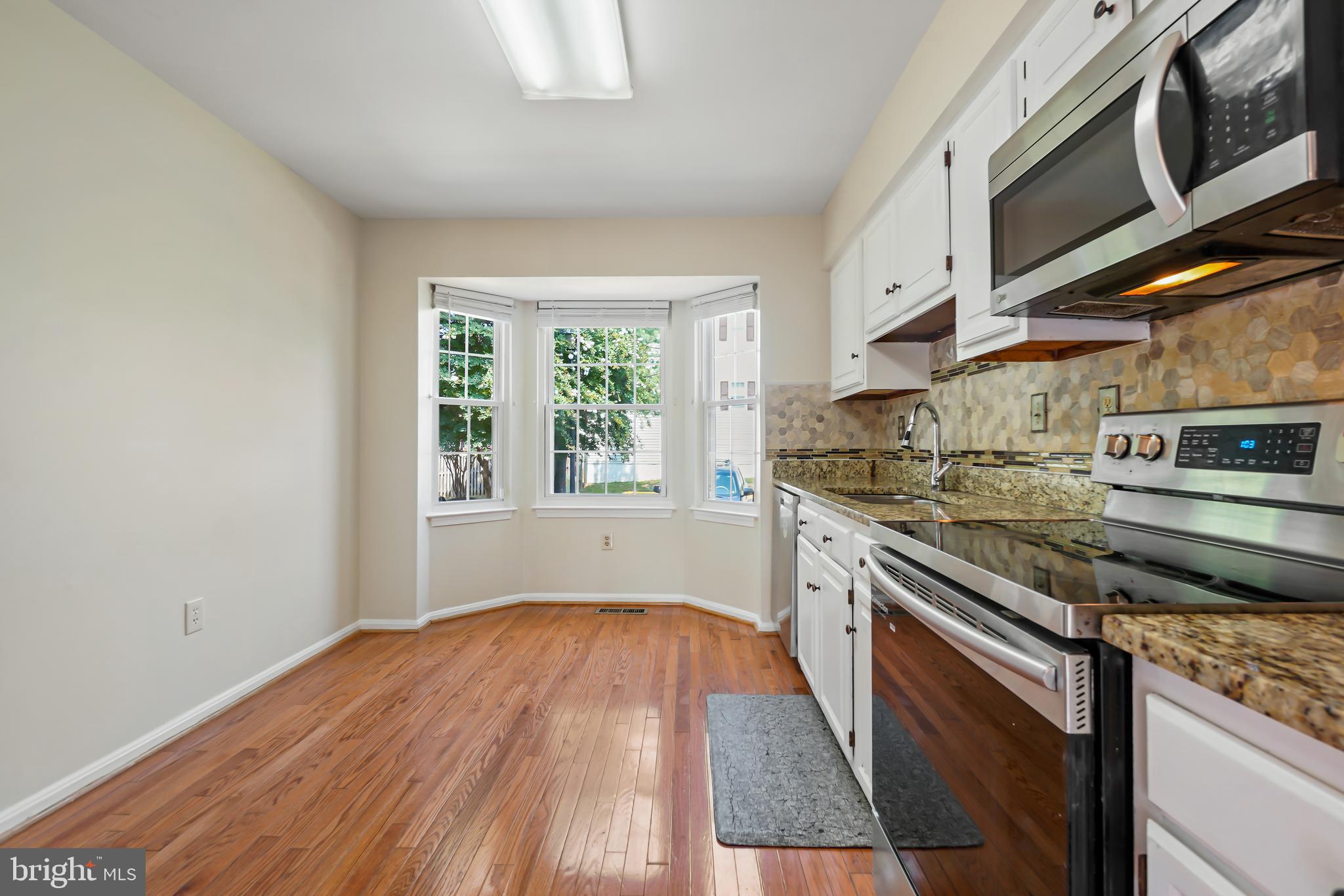 CALVERTON - Residential Lease