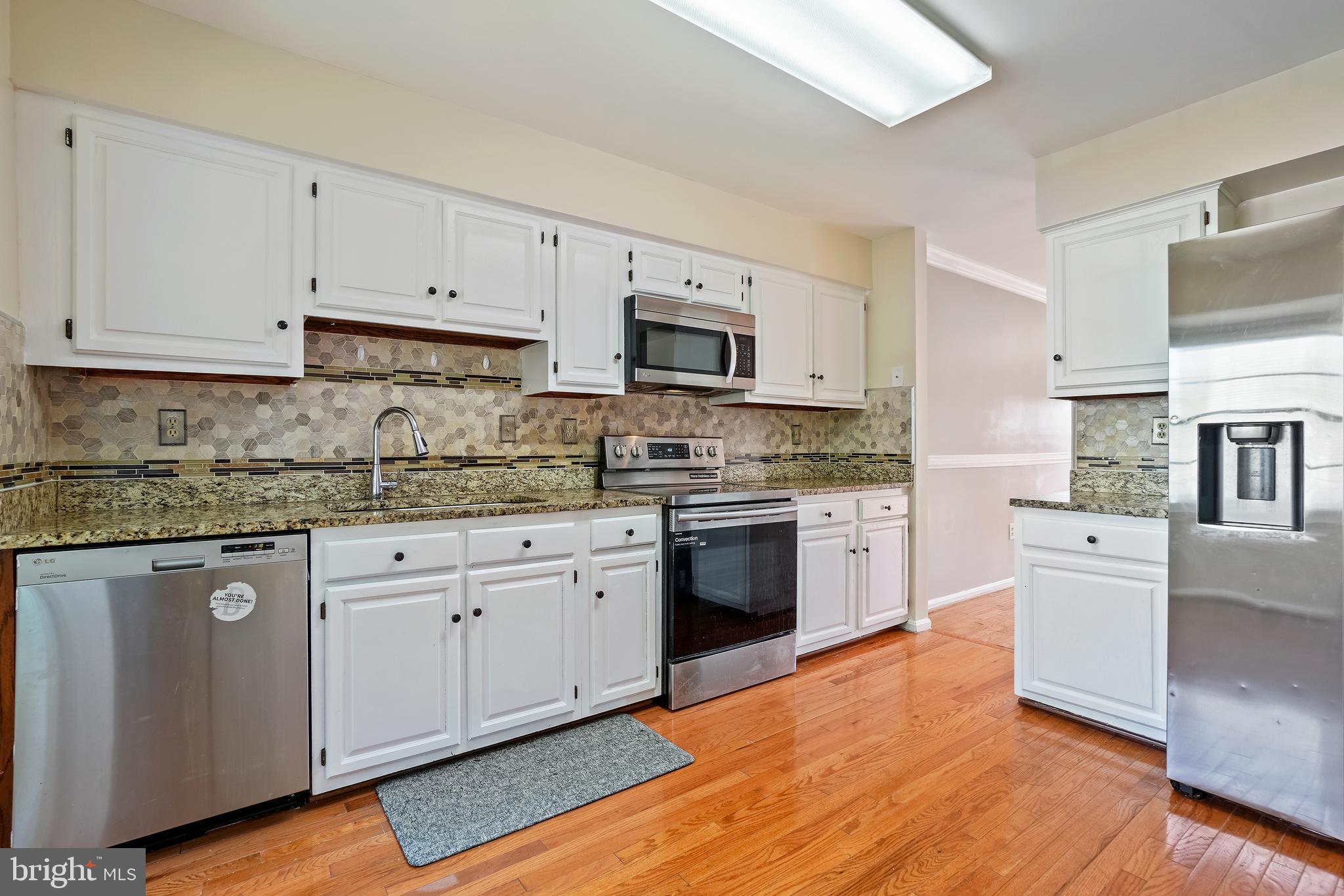 CALVERTON - Residential Lease