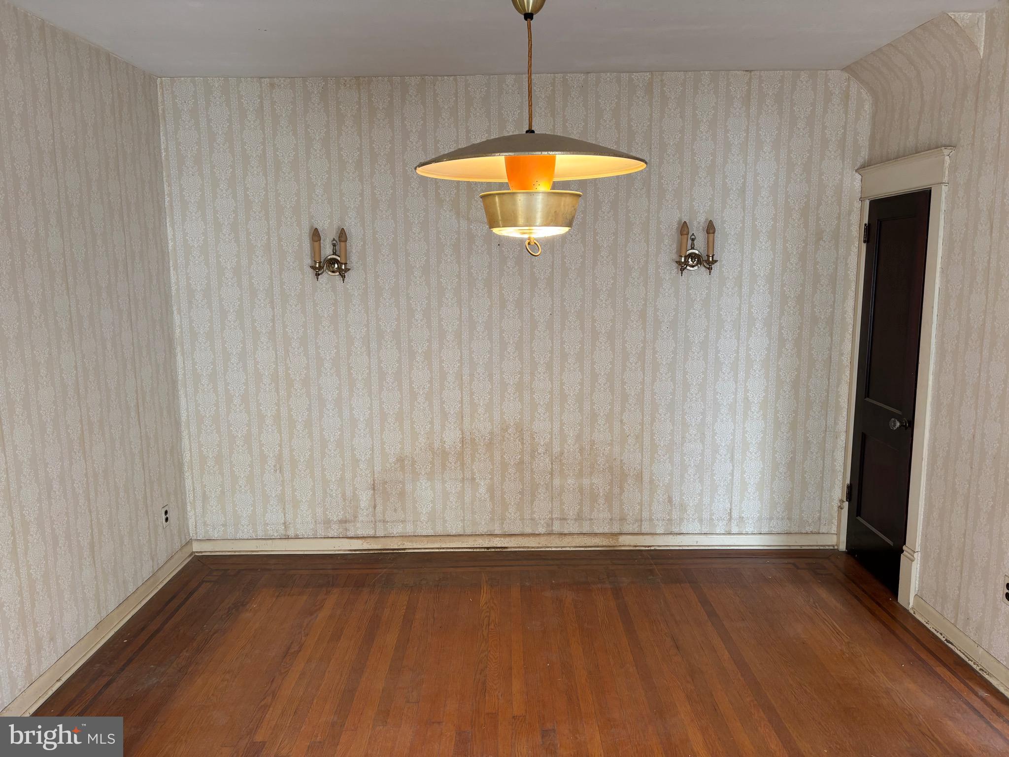 NORTHWOOD - Residential