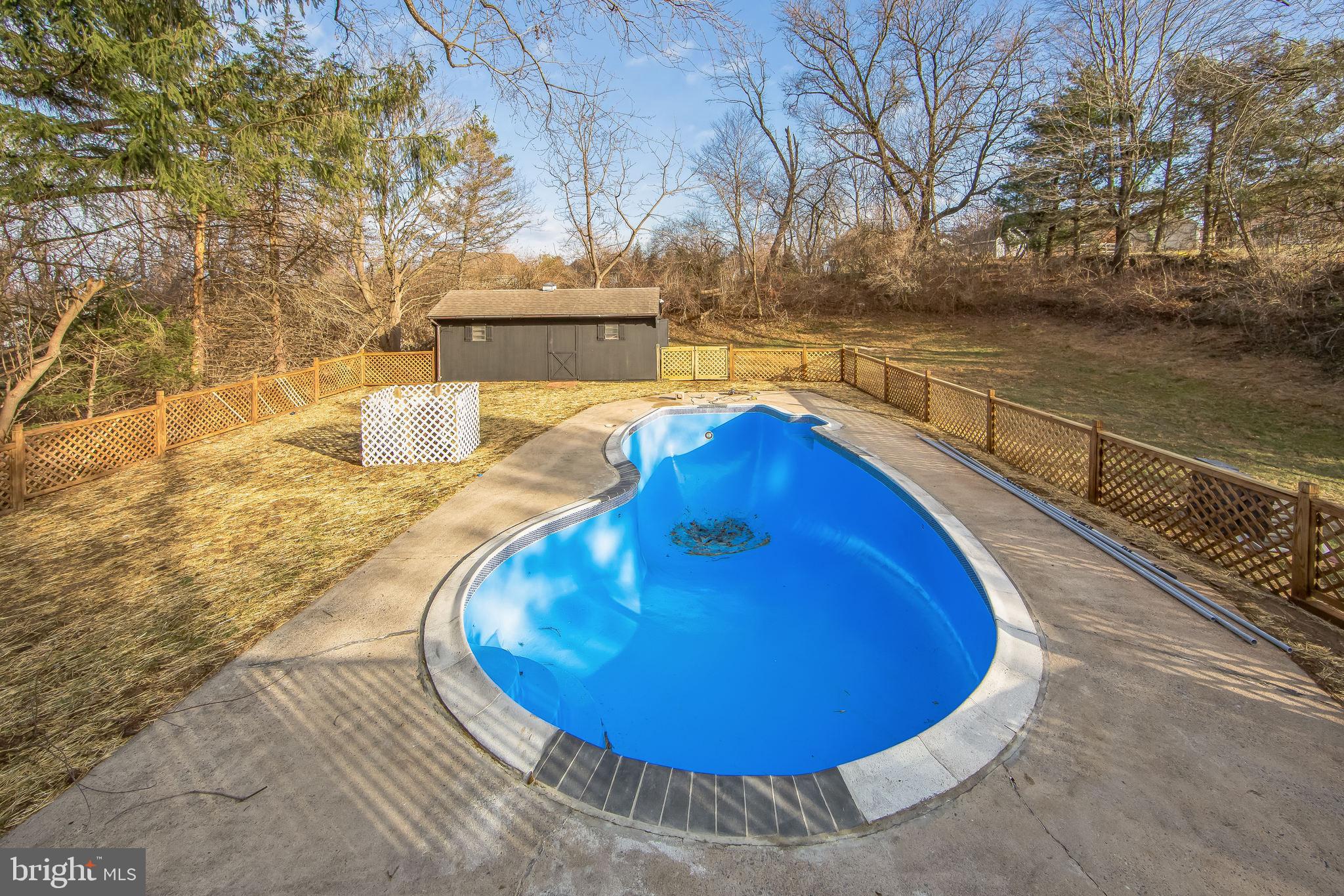 VALLEY FARM ESTATES - Residential