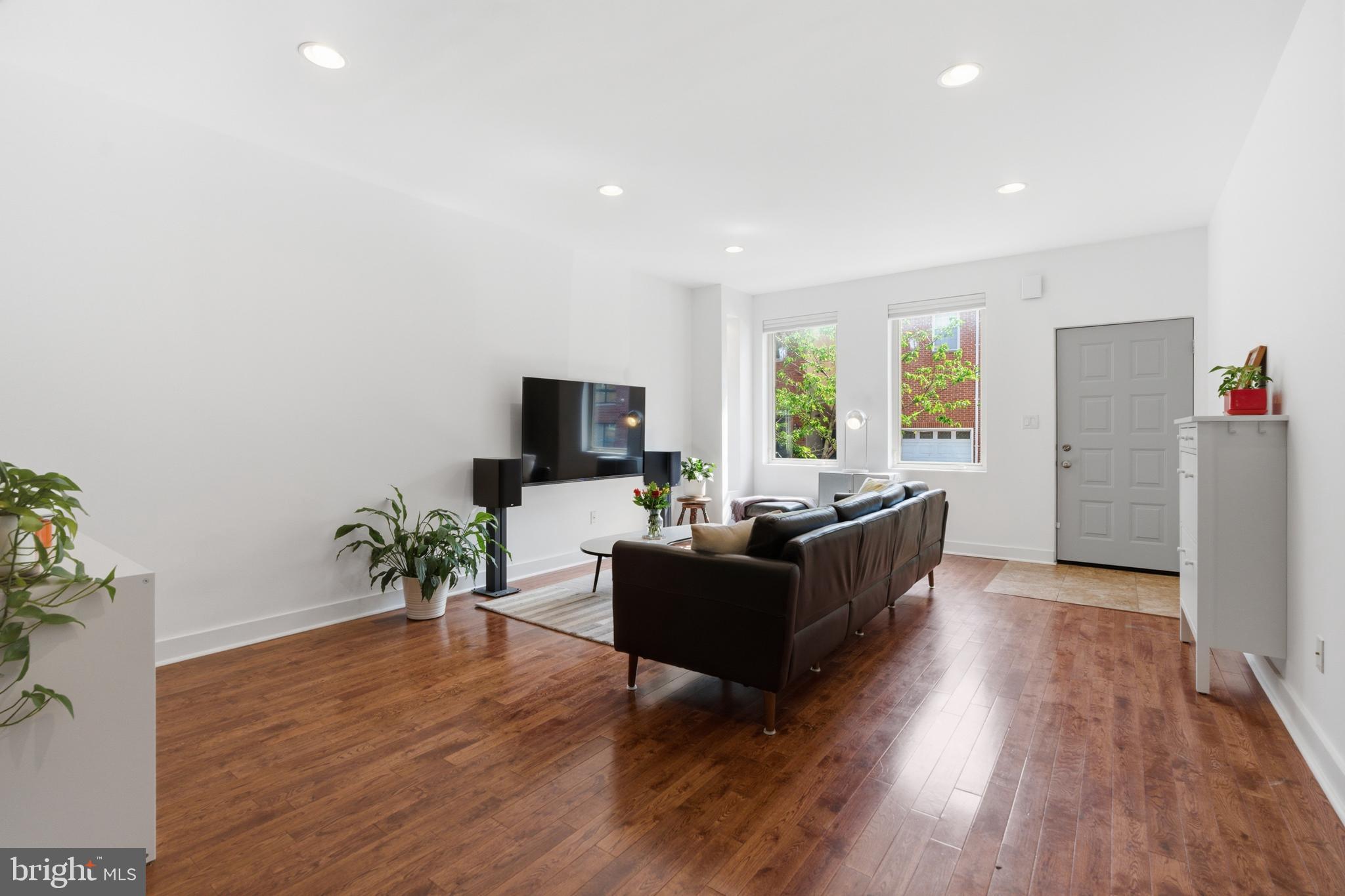 FAIRMOUNT - Residential