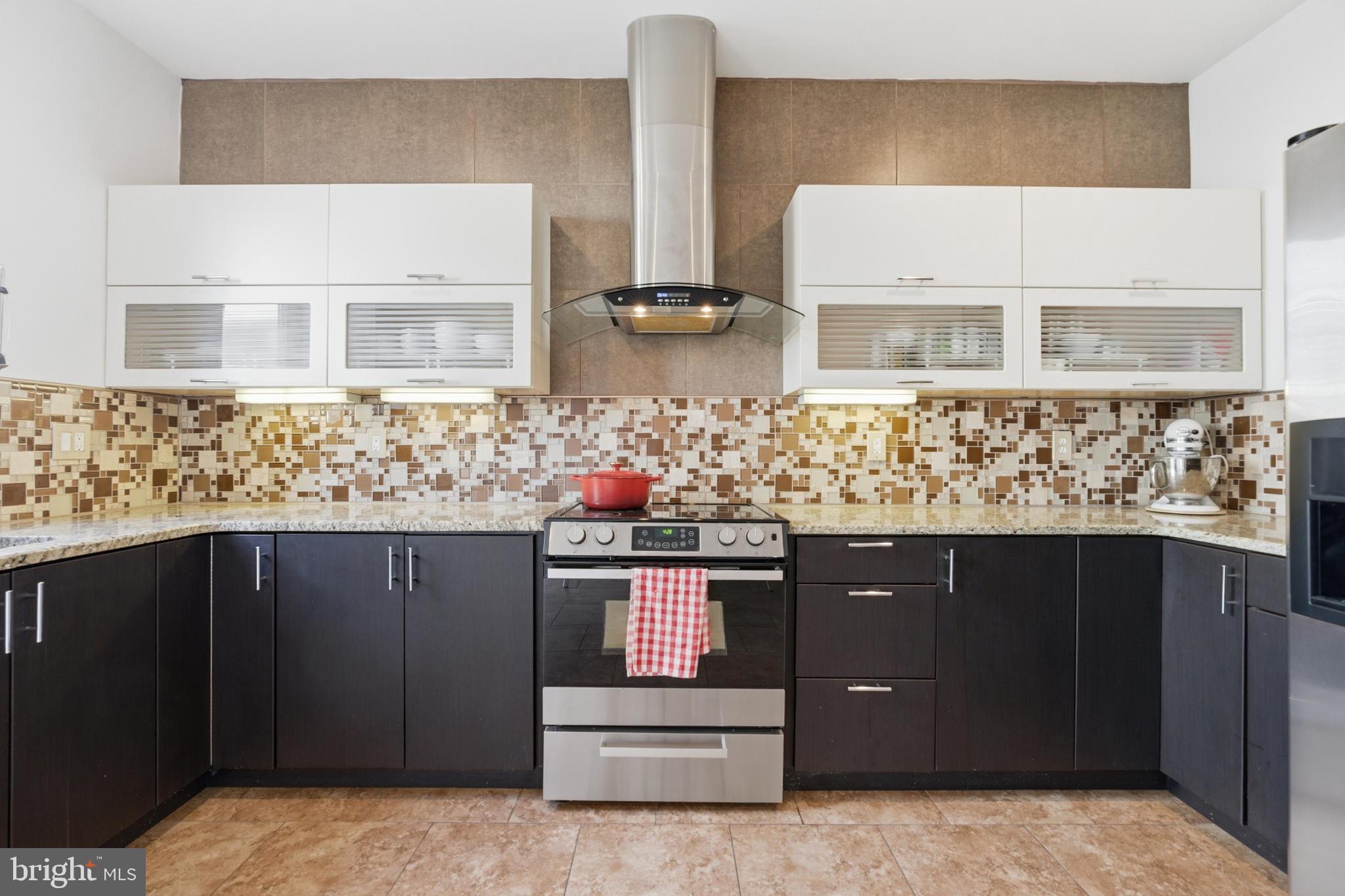 FAIRMOUNT - Residential