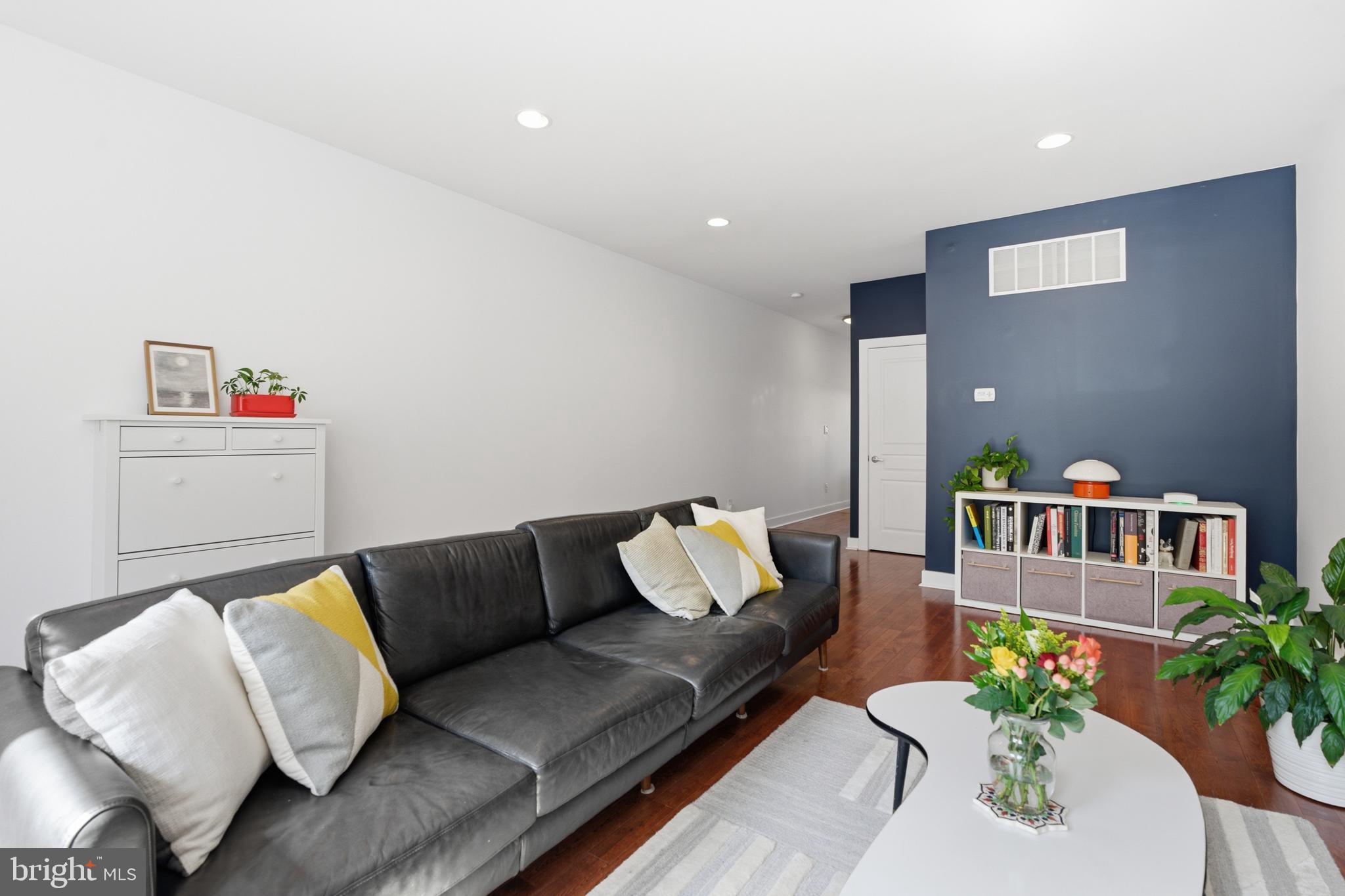 FAIRMOUNT - Residential