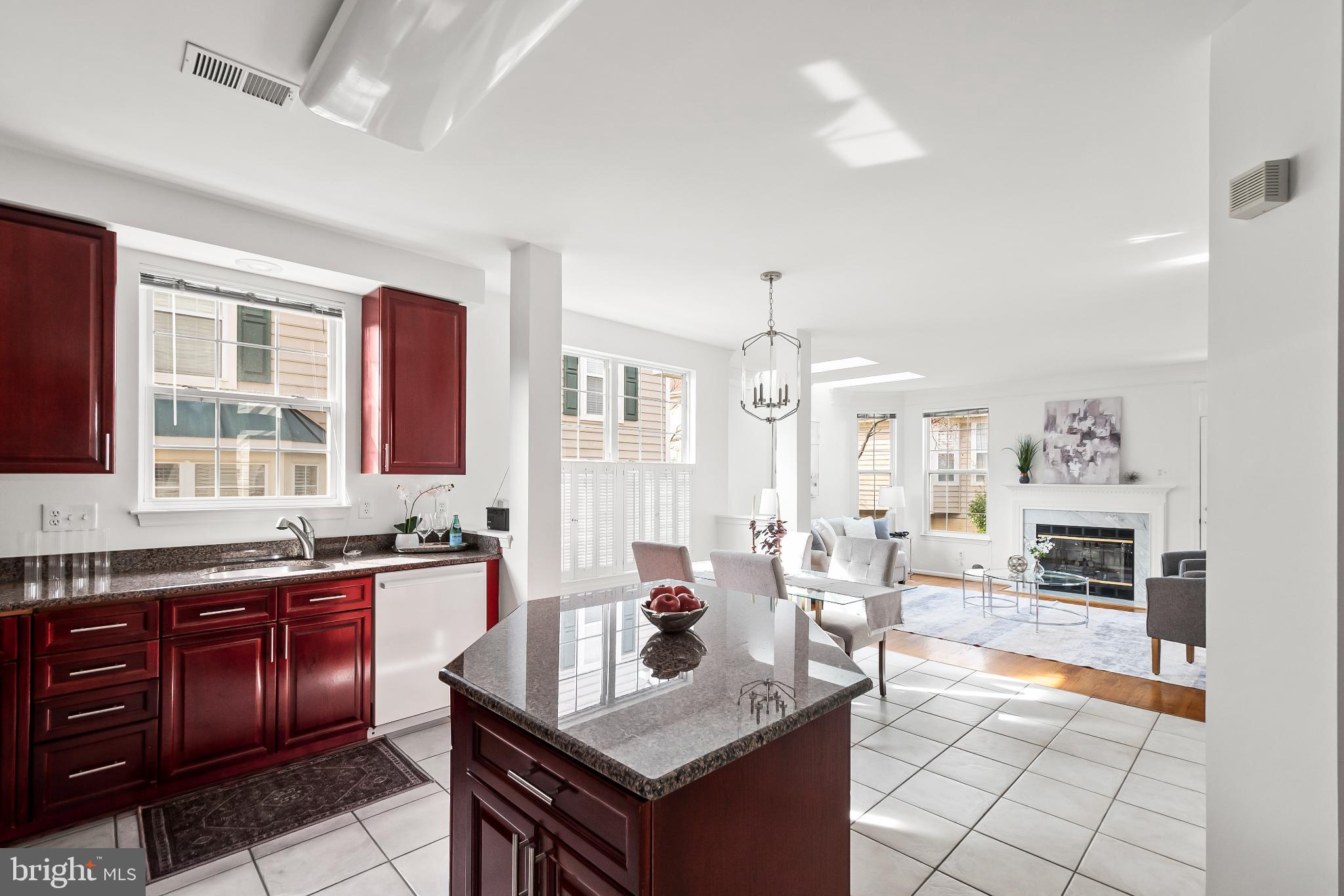 KINGSTOWNE - Residential