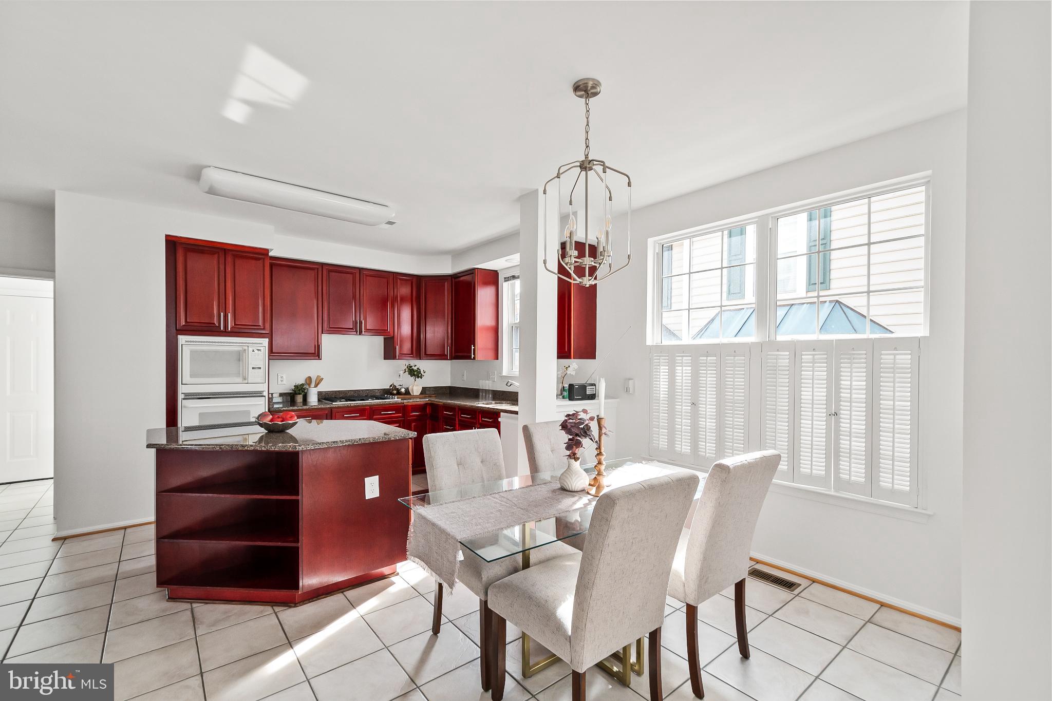 KINGSTOWNE - Residential