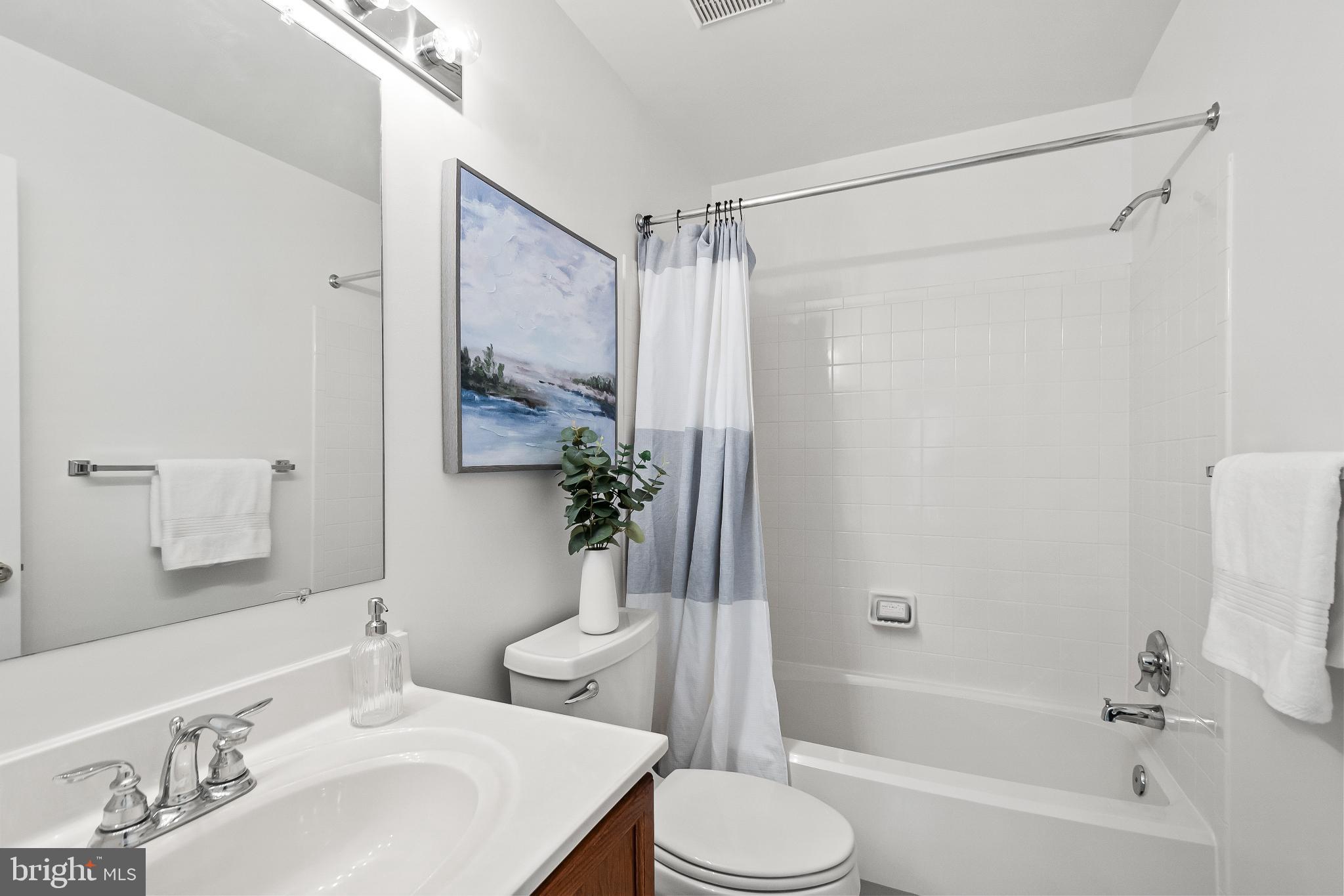 KINGSTOWNE - Residential