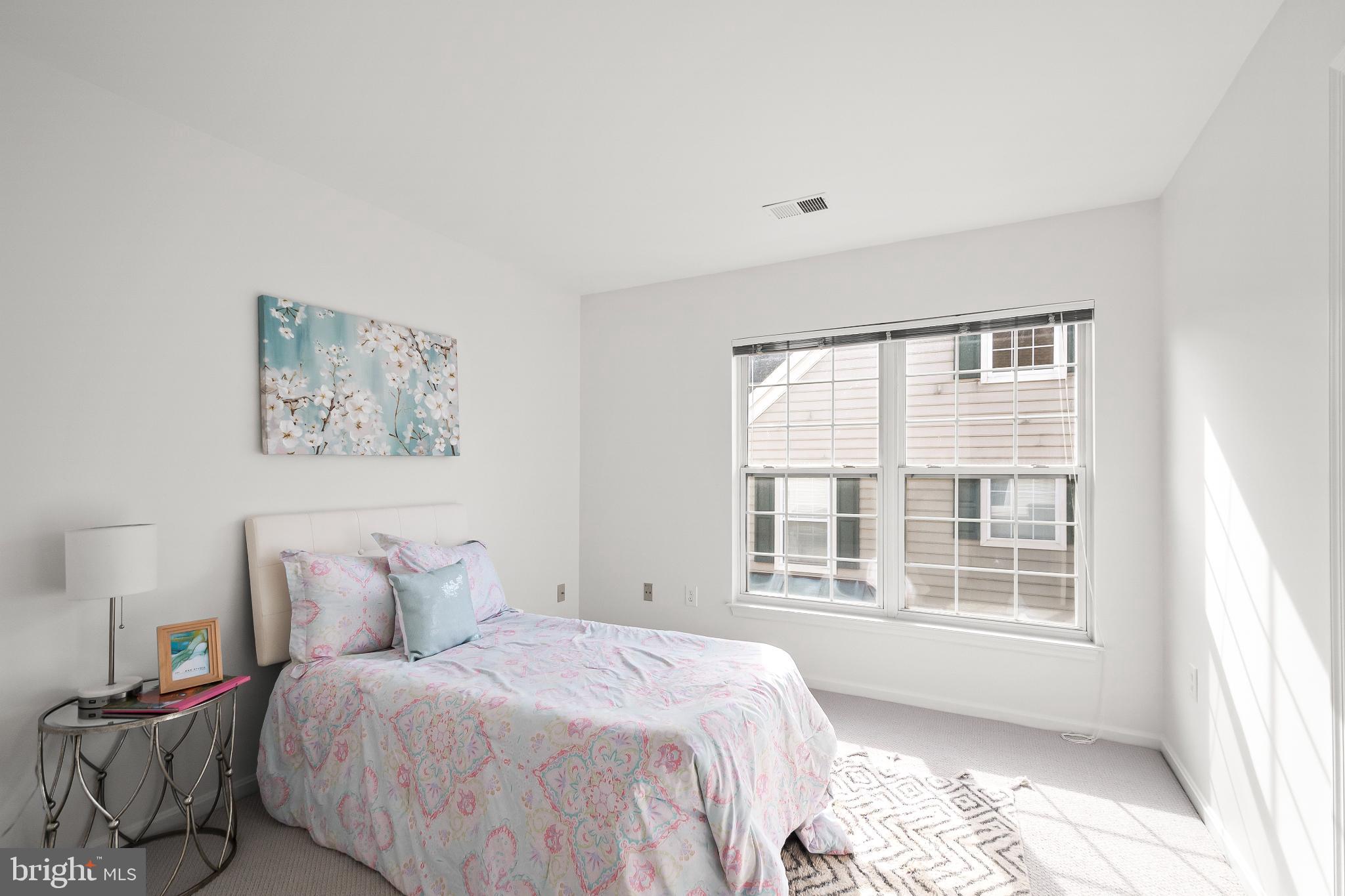 KINGSTOWNE - Residential