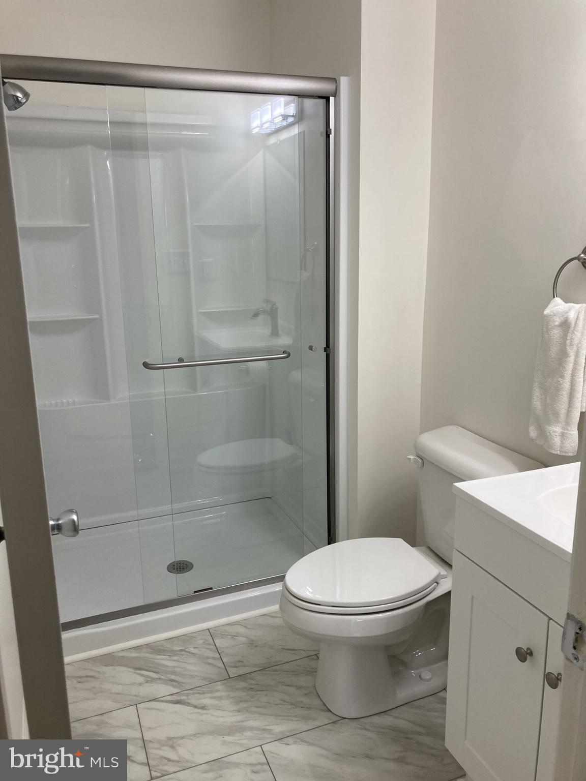 HILLCREST ORCHARDS - Residential