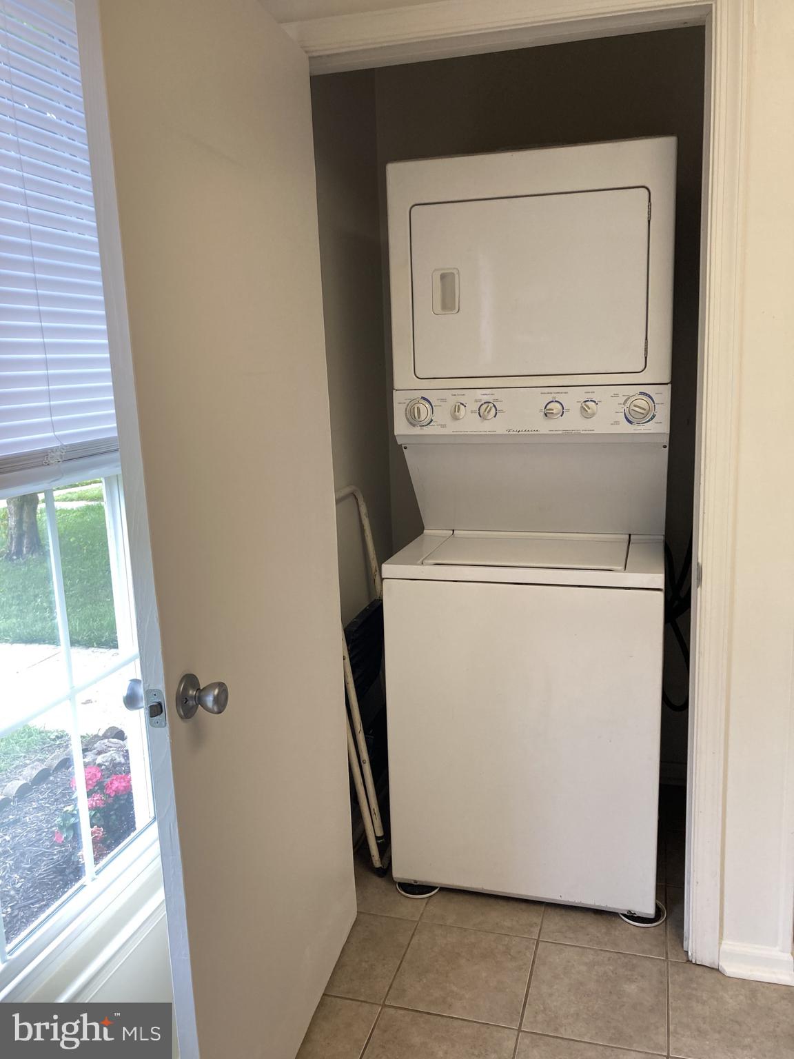 HILLCREST ORCHARDS - Residential