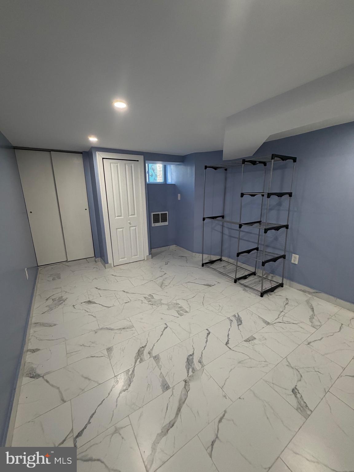 WEST OAK LANE - Residential