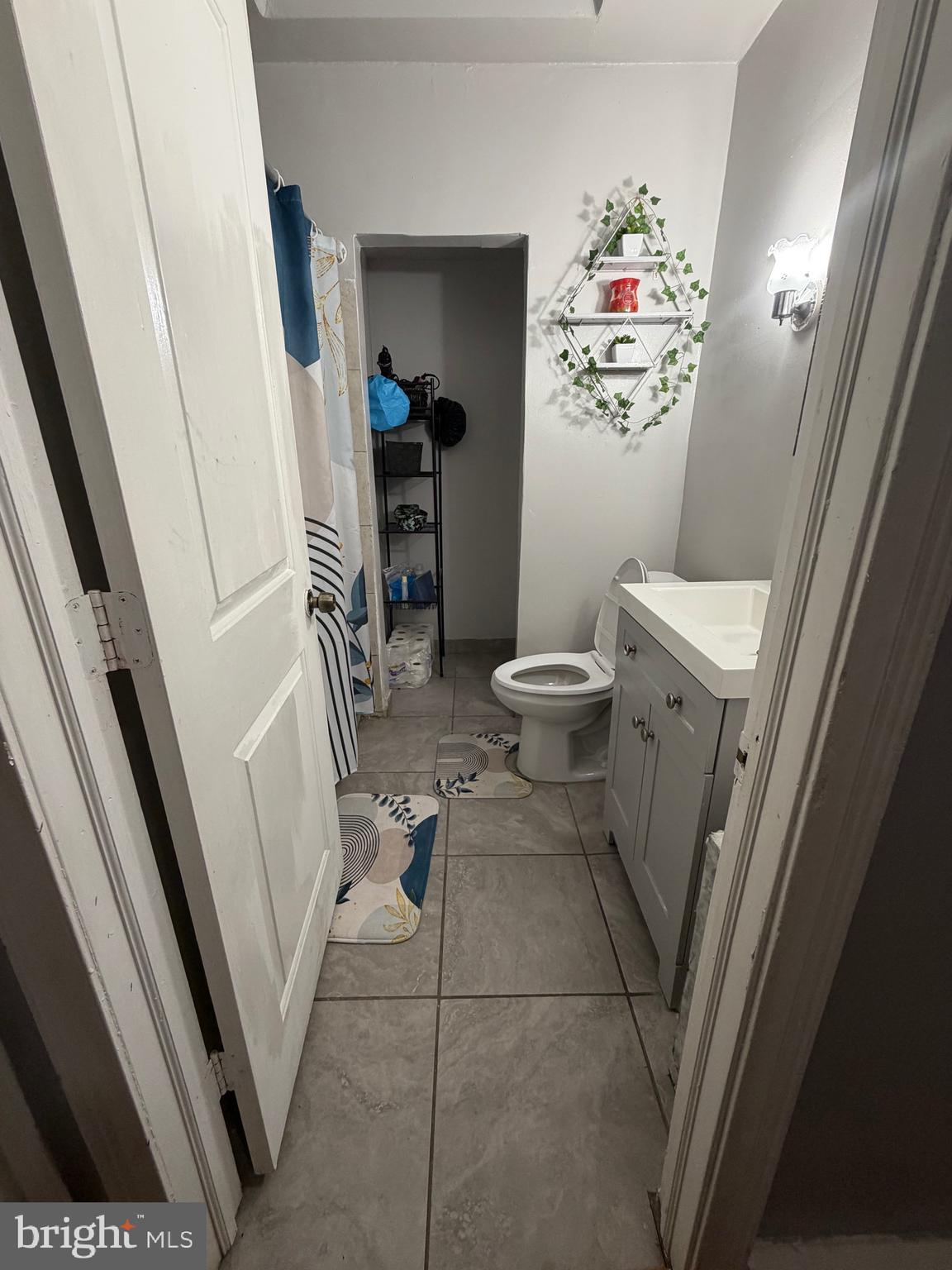 WEST OAK LANE - Residential