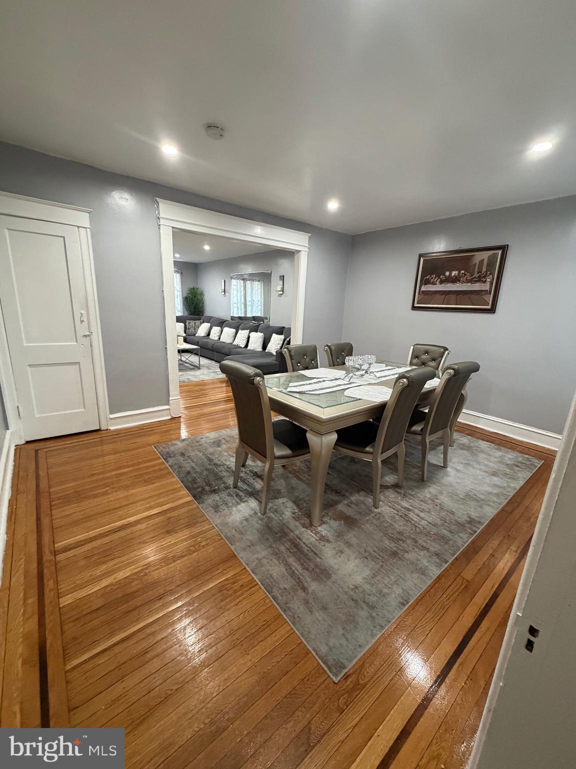 WEST OAK LANE - Residential