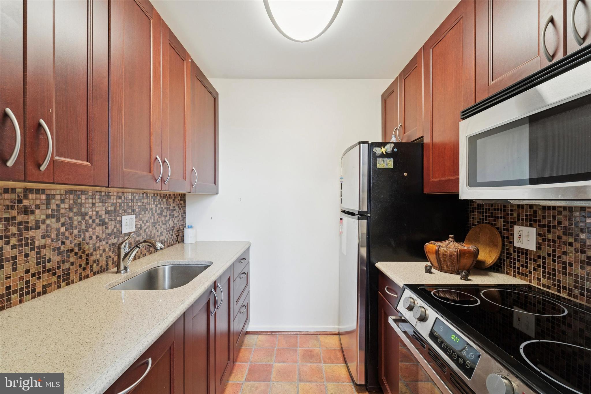 GRADUATE HOSPITAL - Residential