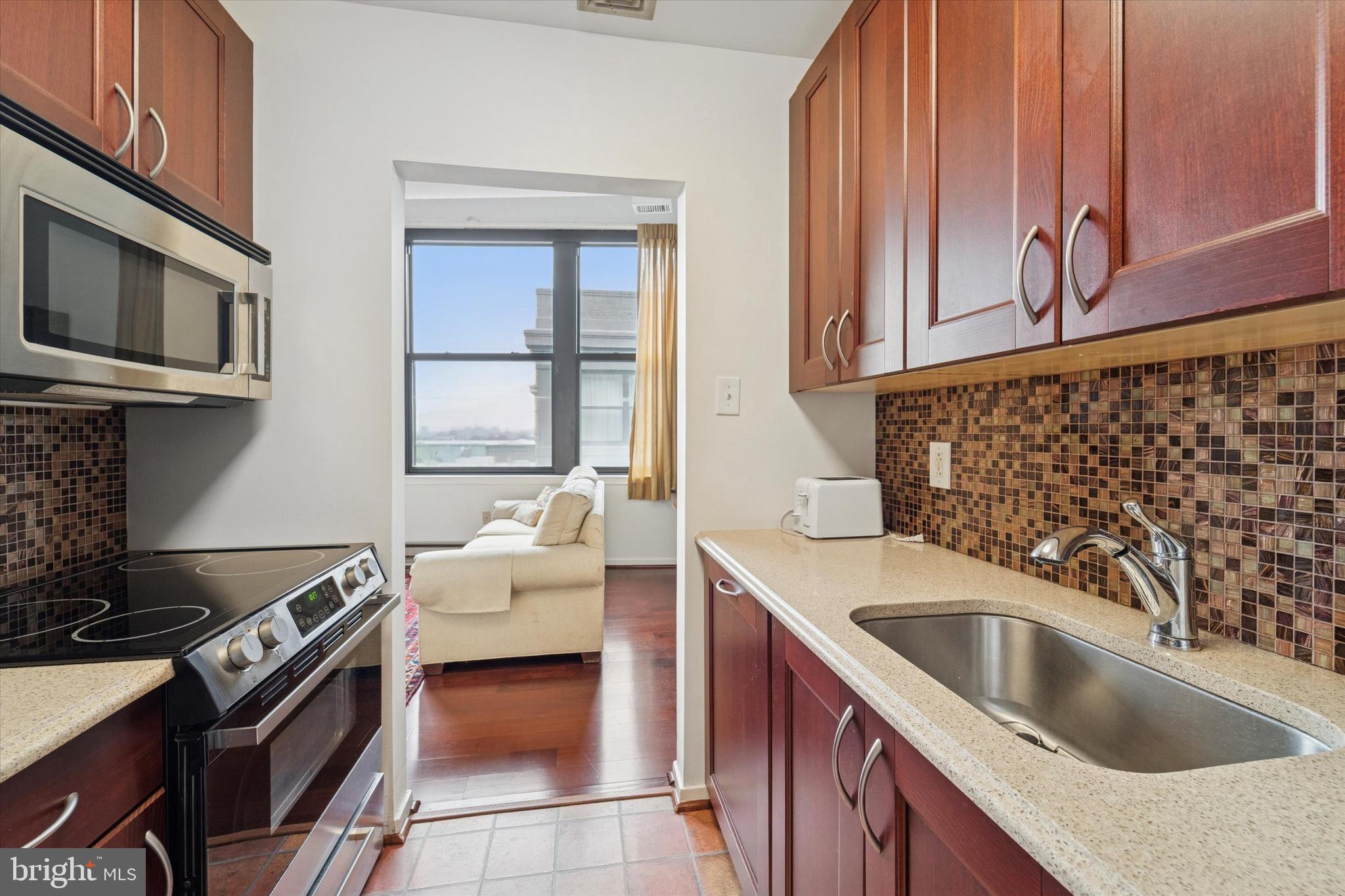 GRADUATE HOSPITAL - Residential