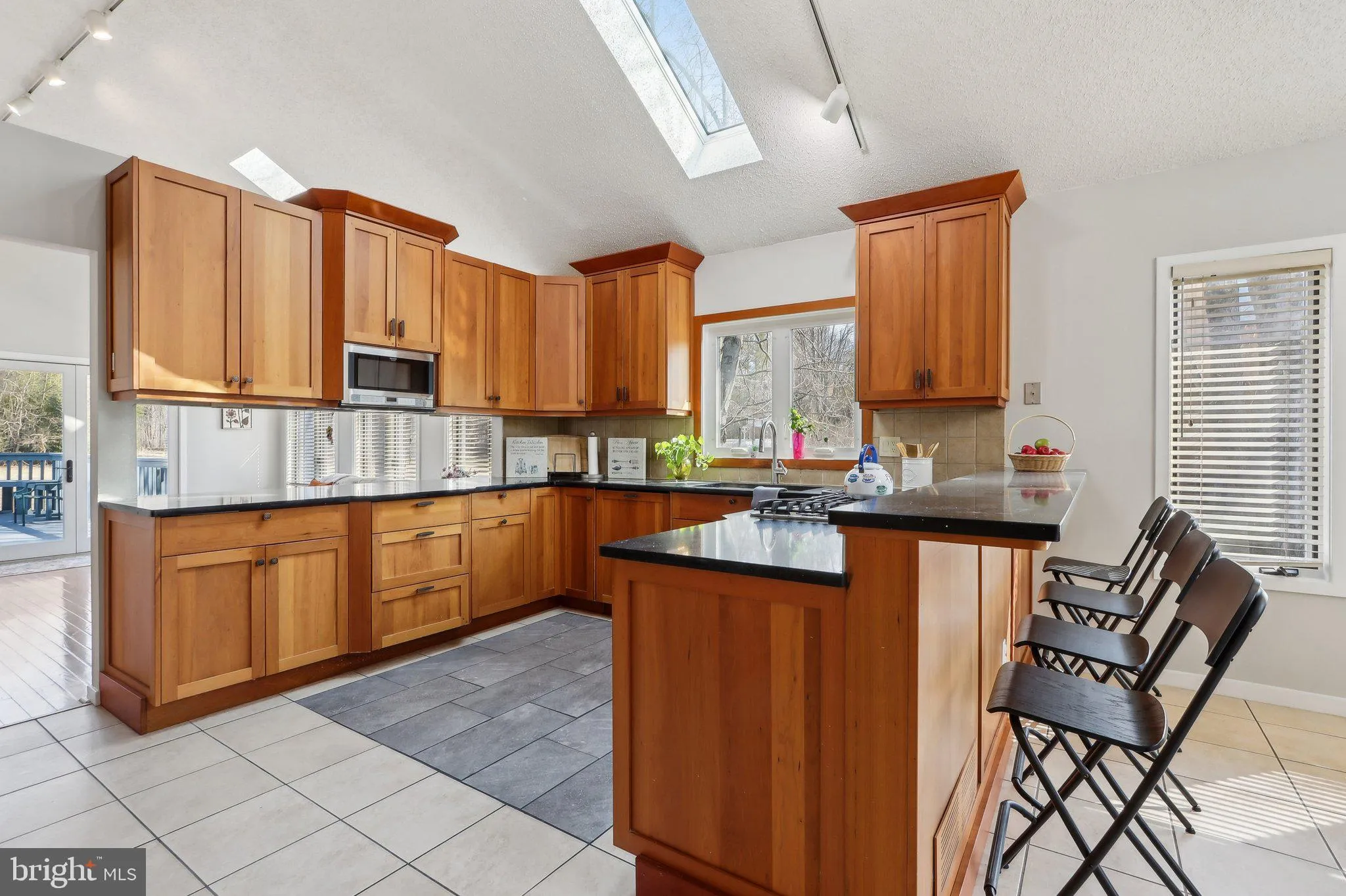 West Windsor, New Jersey 08550, United States, 5 Bedrooms Bedrooms, ,3 BathroomsBathrooms,Residential,Contingent,88209