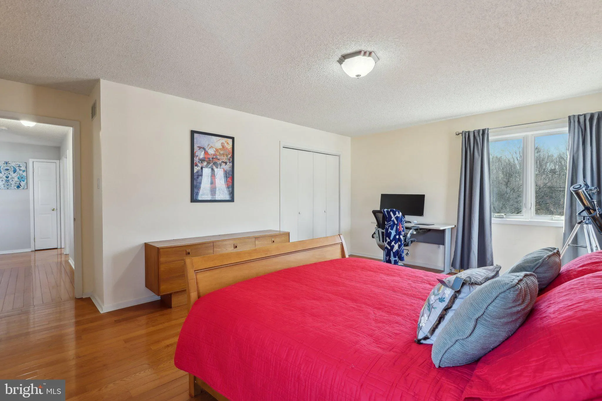 West Windsor, New Jersey 08550, United States, 5 Bedrooms Bedrooms, ,3 BathroomsBathrooms,Residential,Contingent,88209