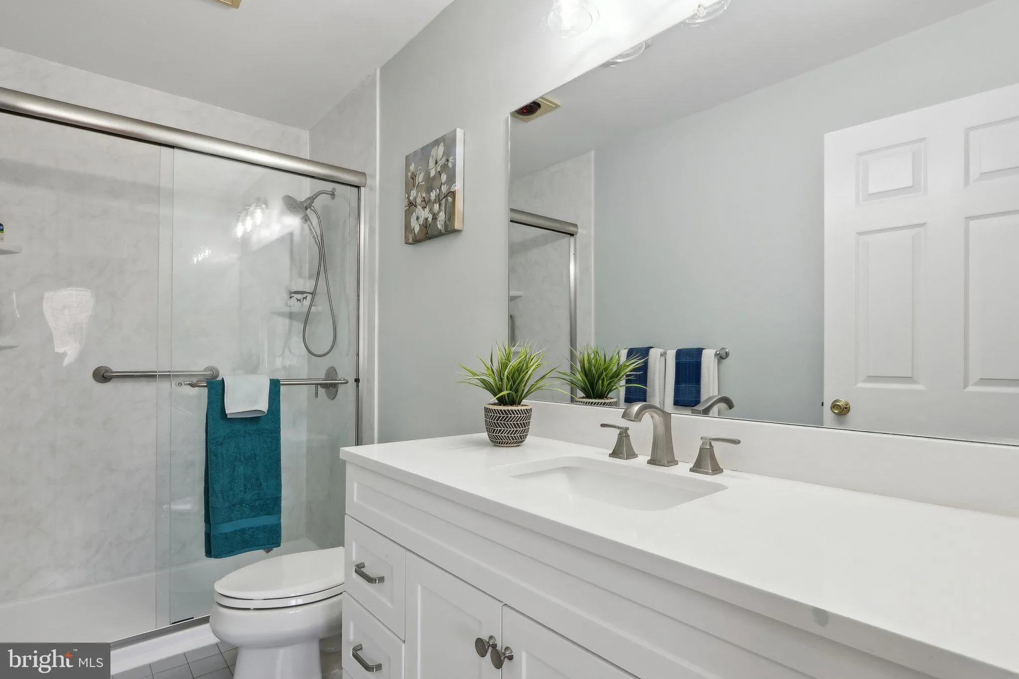 West Windsor, New Jersey 08550, United States, 5 Bedrooms Bedrooms, ,3 BathroomsBathrooms,Residential,Contingent,88209