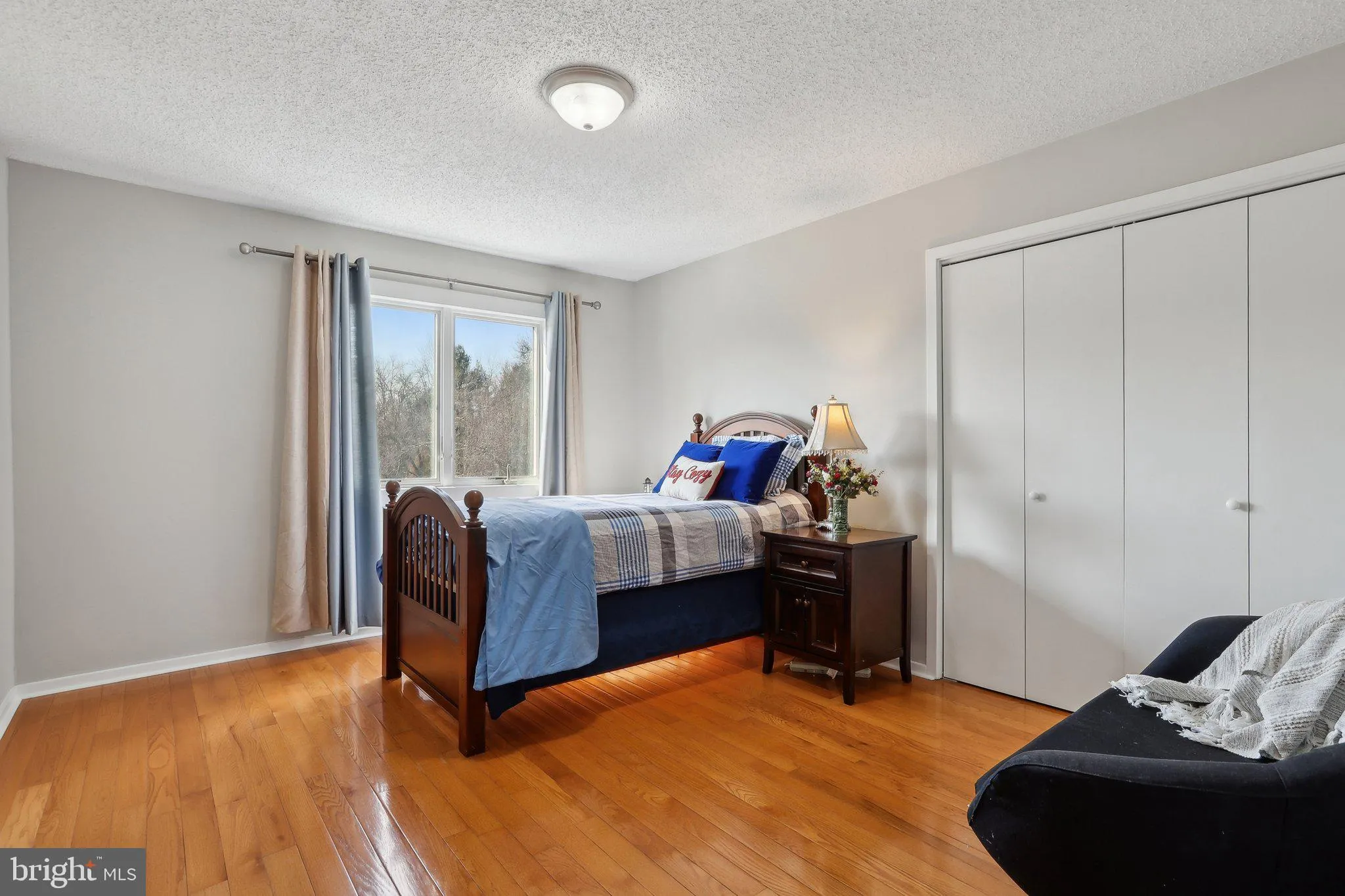 West Windsor, New Jersey 08550, United States, 5 Bedrooms Bedrooms, ,3 BathroomsBathrooms,Residential,Contingent,88209