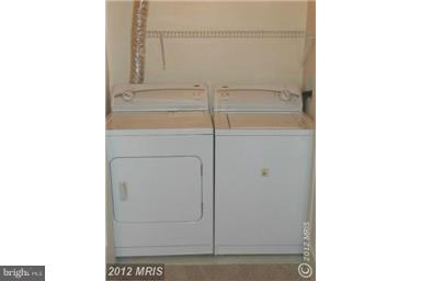 GUNSTON CORNER - Residential Lease