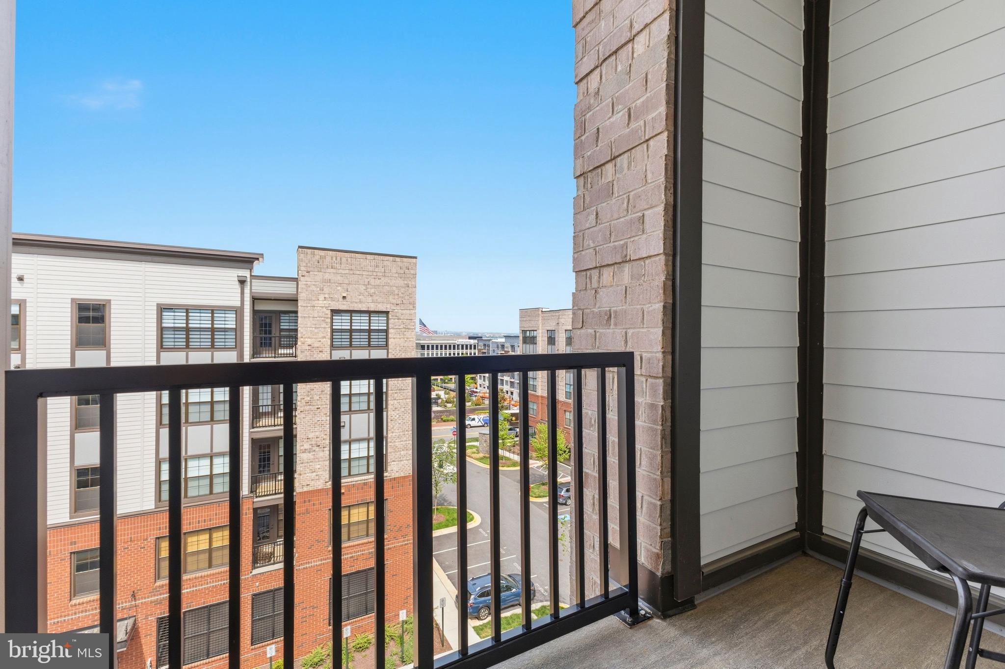 NATIONAL HARBOR - Residential