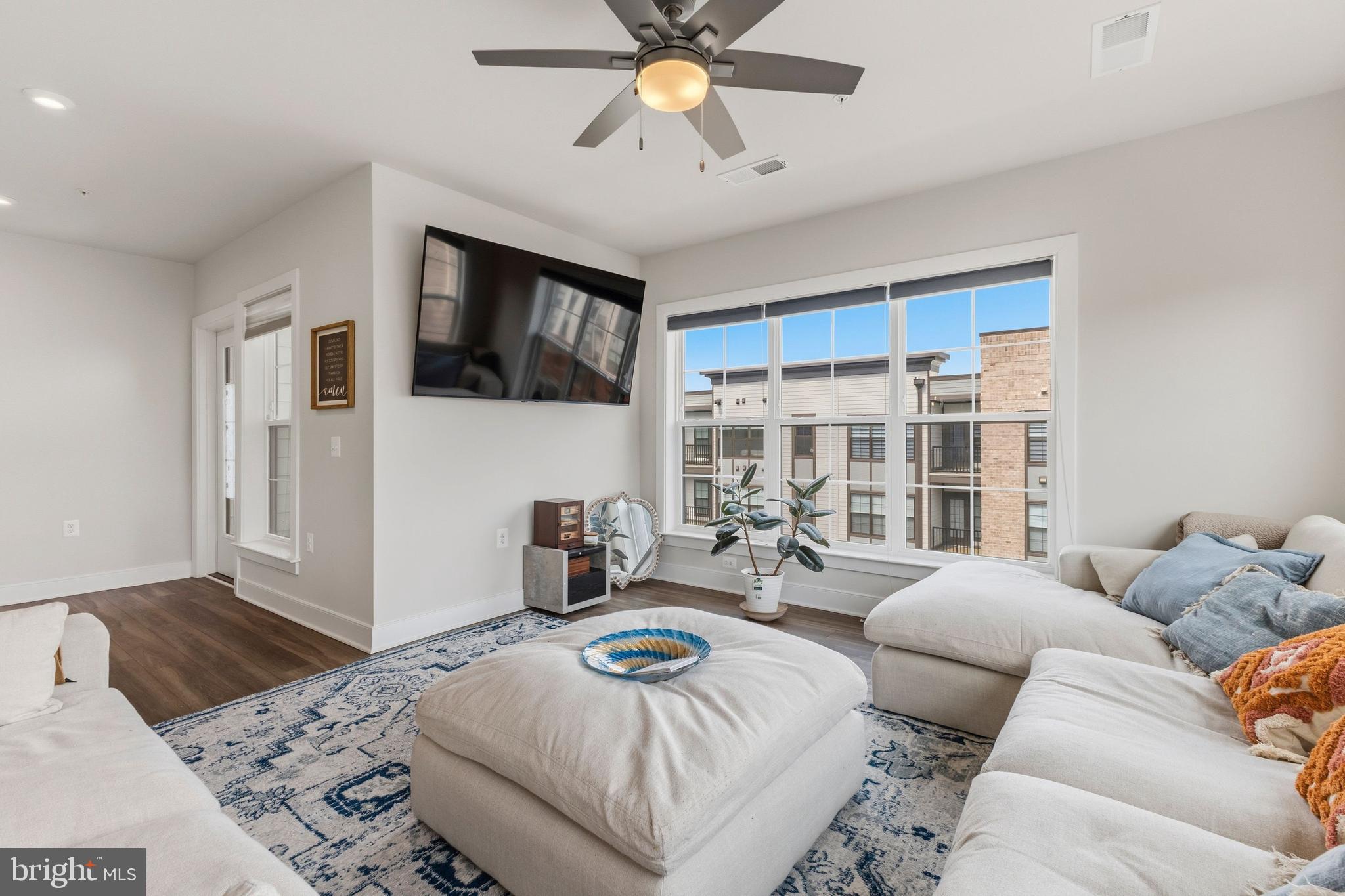 NATIONAL HARBOR - Residential
