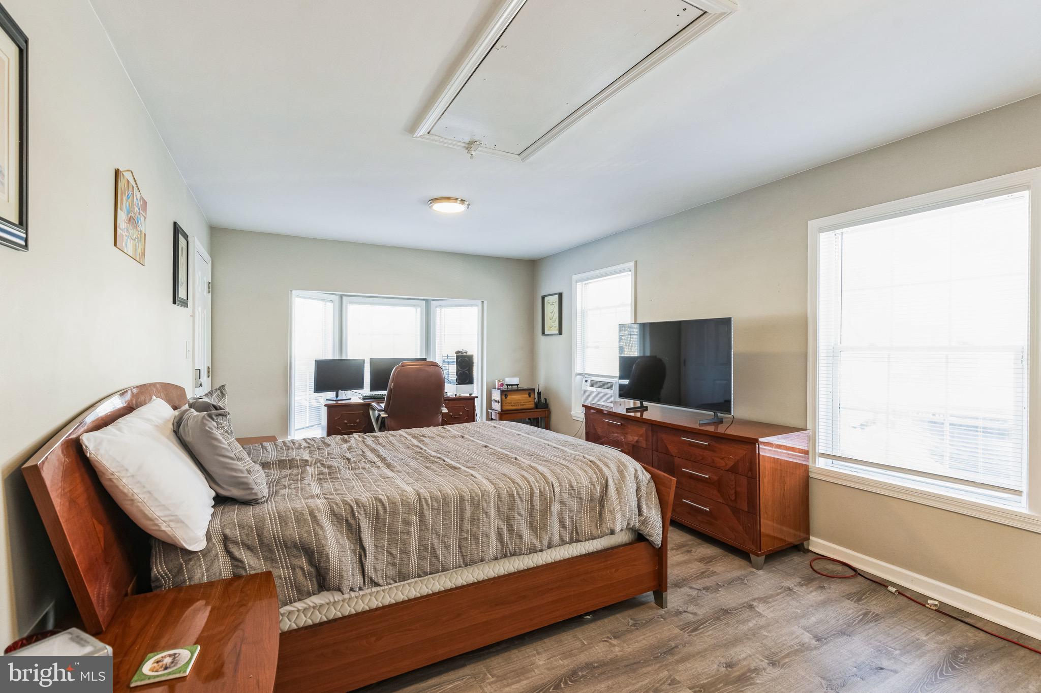 AVALON SHORES - Residential